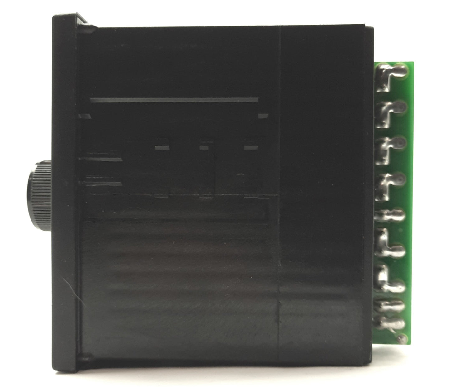 Used PAC 1431-Z033F1 Temperature Controller, Type J Thermocouple, 1/4 DIN, 115/230VAC