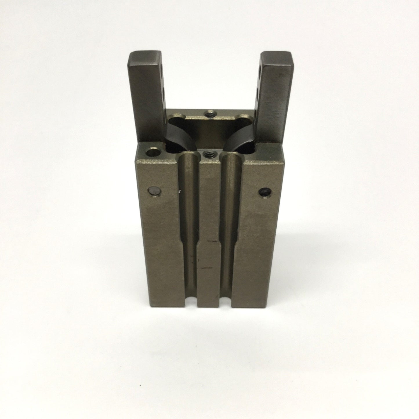 Used Destaco DCT-12M 2-Jaw Finger Angular Gripper, 180°, 7lbf at 100psi, 12mm Bore