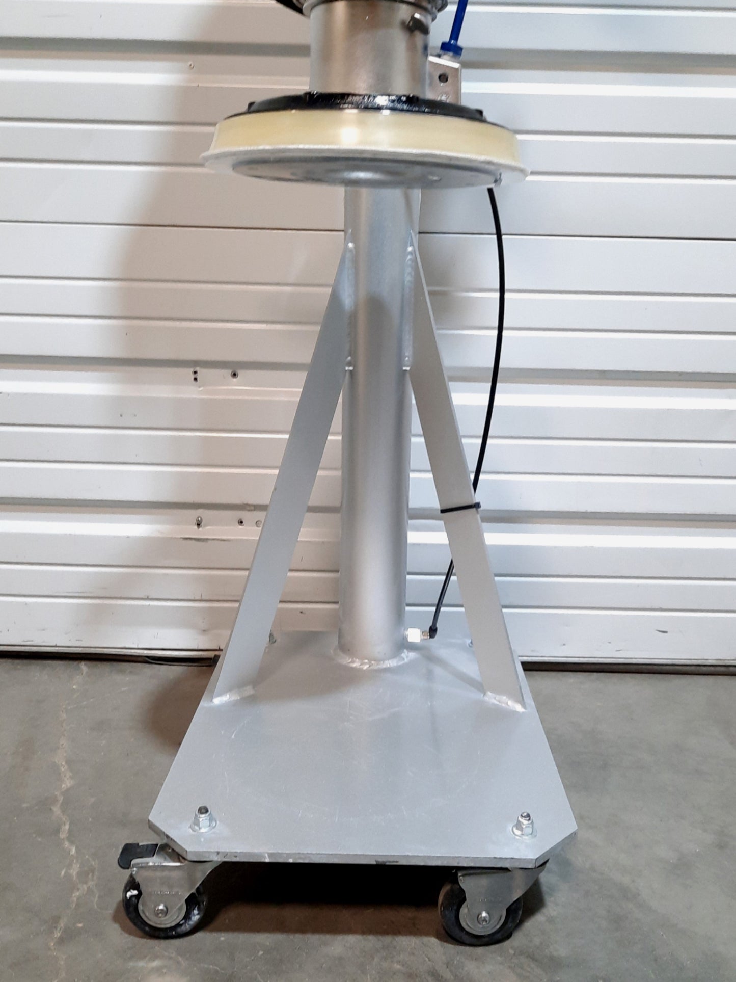 Used Graco CM6F3F Check-Mate S20 Sealant/Adhesive Supply System 5Gal .9GPM 125PSI