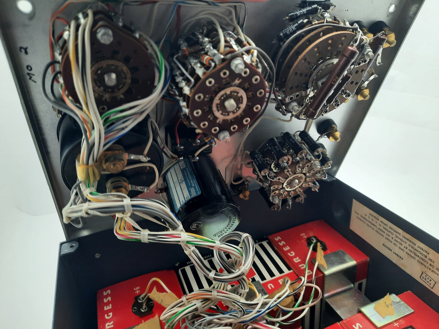 Used DuMount Type 335 Strain Gage Control for the oscillograph Self Powered
