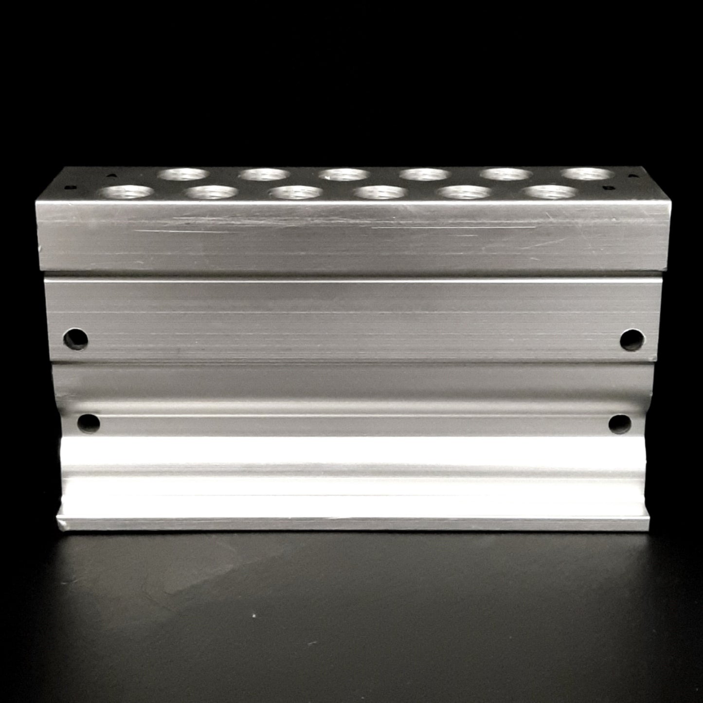 Used SMC SS5Y5-41-06-01N Bar Stock Manifold For SY5000, 6 Valve Stations, 1/8in NPT