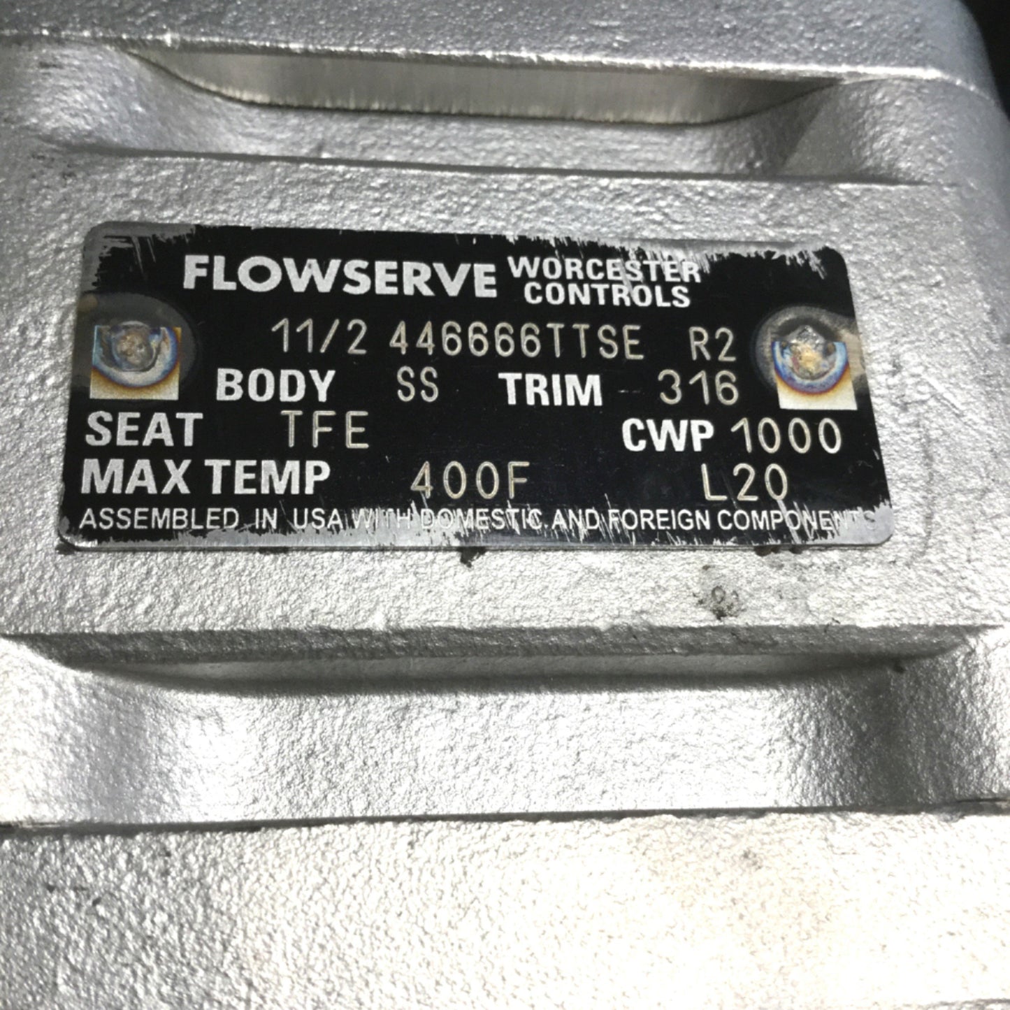 New – Open box Automax Flowserve B085S10 Rack and Pinion Rotary Actuator 90° w/1-1/2" NPT Valve