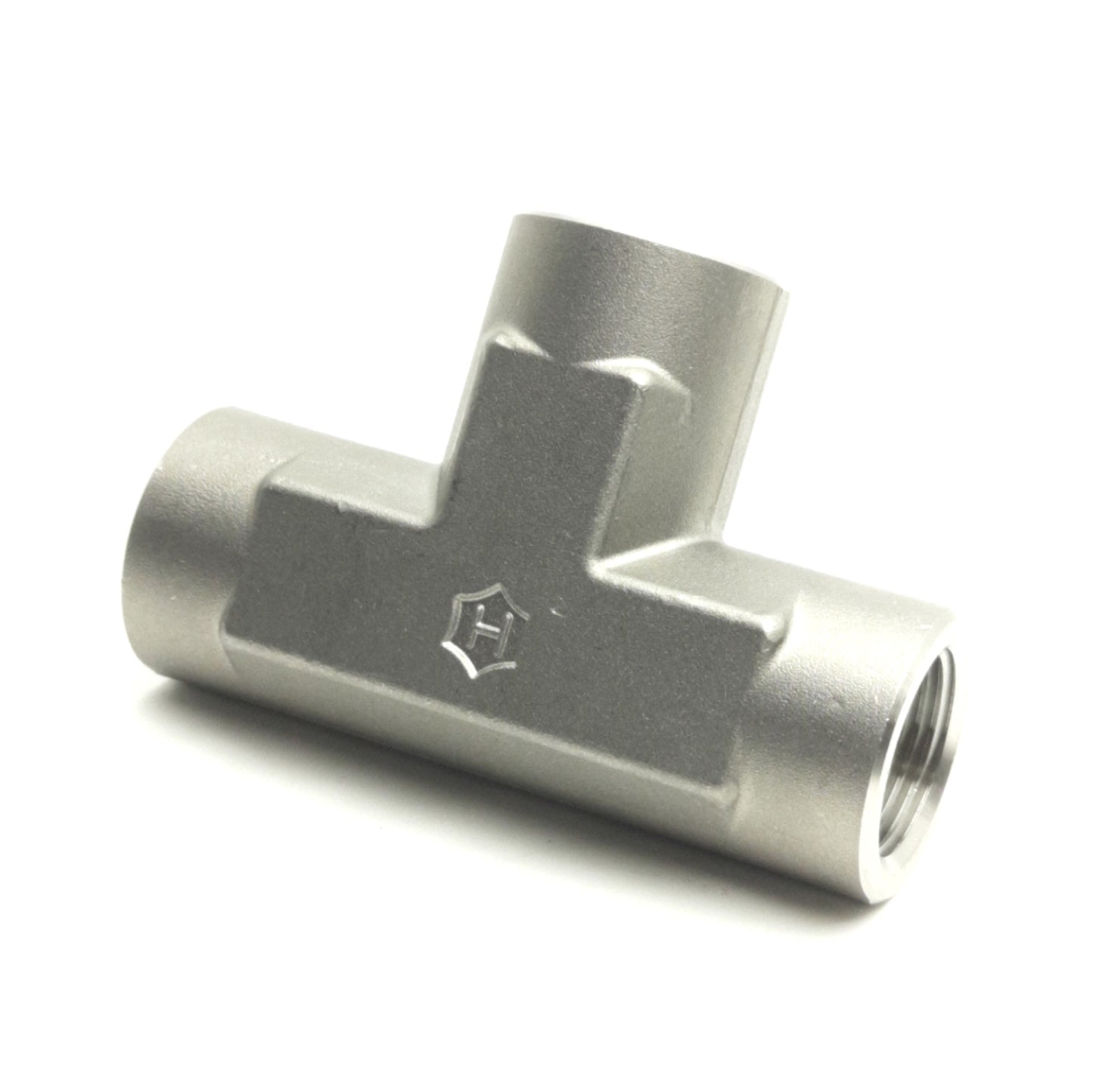 New – Open box Ham-Let SS-12-T Female Tee Union Pipe Fitting, 3/4" NPT, Stainless Steel 316