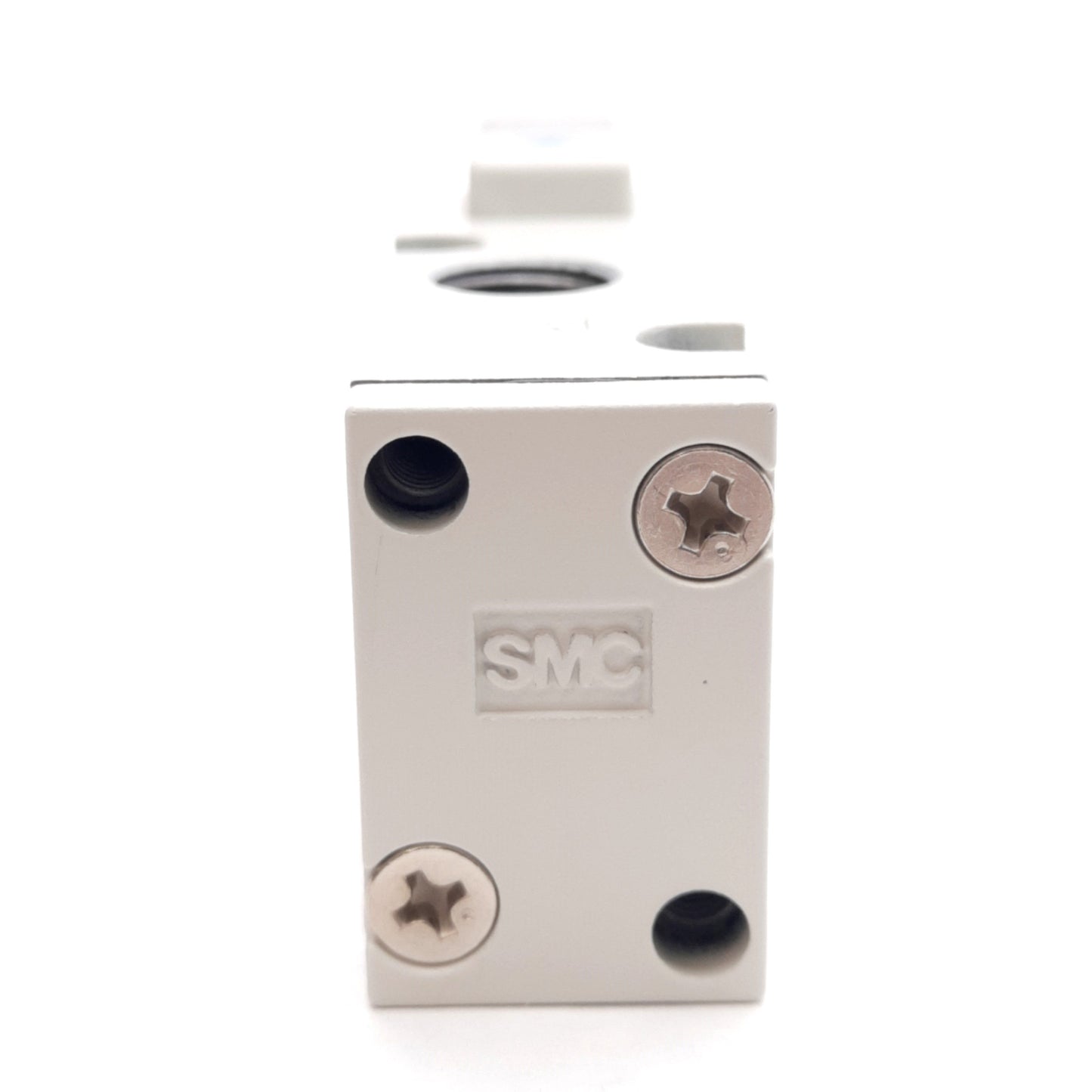 New – Open box SMC SYJ712M-5LOZ-01N Solenoid Valve, NC, 24VDC Coil, 0.15-0.7MPa, 1/8in NPT