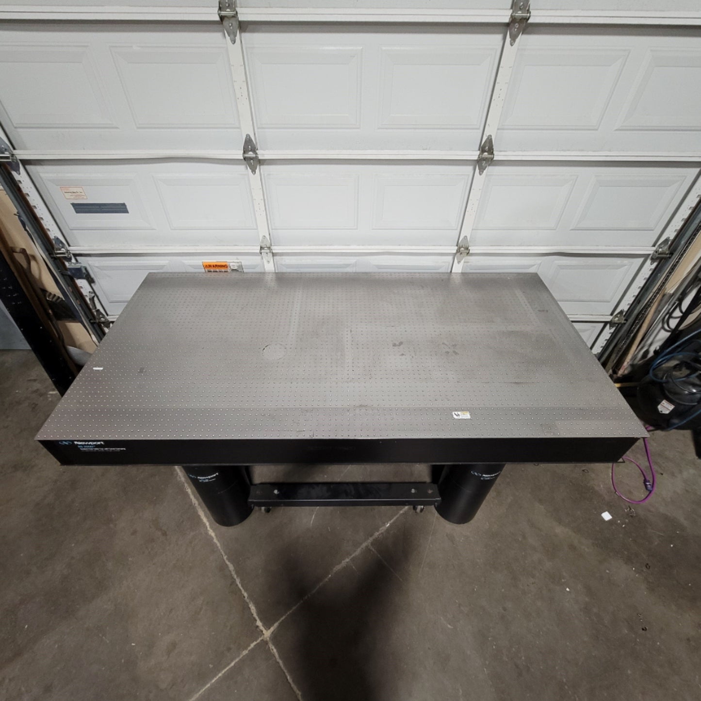 Used Newport RS2000-48-8 Sealed Hole Optical Table With Tuned Damping 4' x 8' x 8"