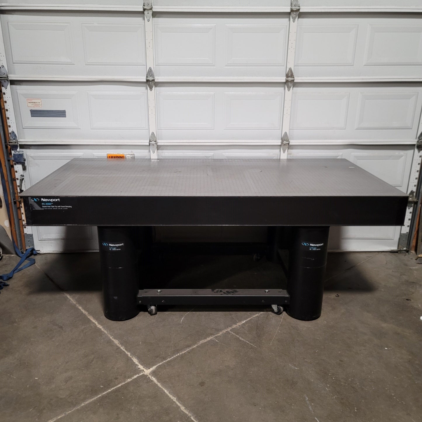 Used Newport RS2000-48-8 Sealed Hole Optical Table With Tuned Damping 4' x 8' x 8"