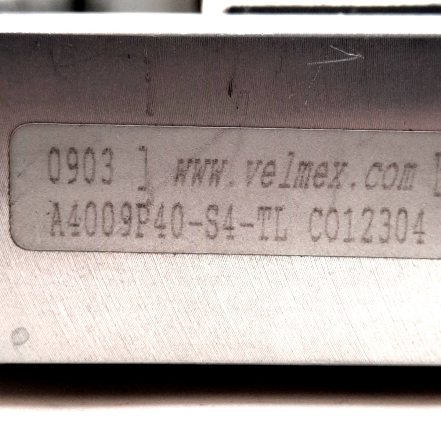 Used Velmex A4009P40-S4-TL Linear Positioner, 5in Travel, 0.025in Lead, 100lb Load