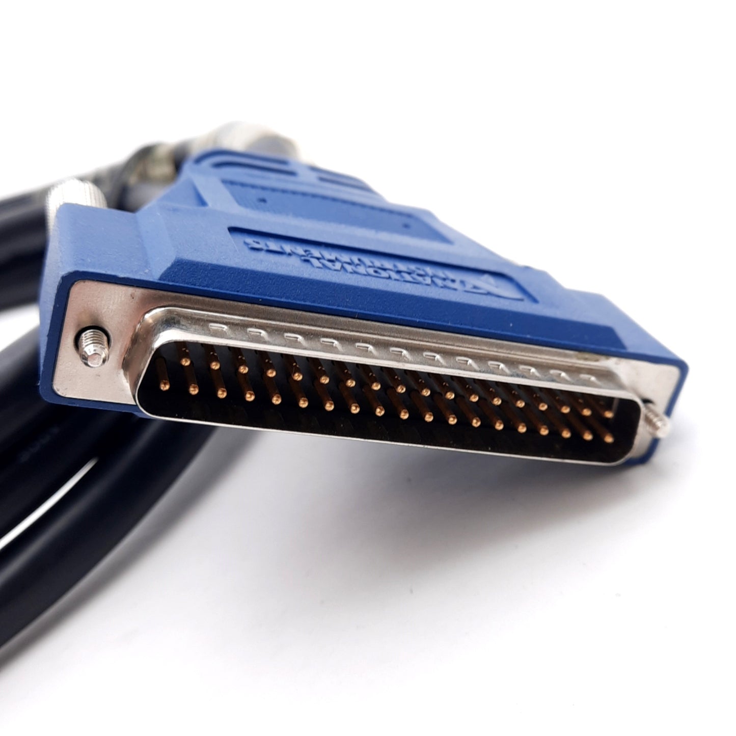 Used National Instruments SH37F-SH37M-02 Multifunction Cable, 37-Pin D-Sub, 2m