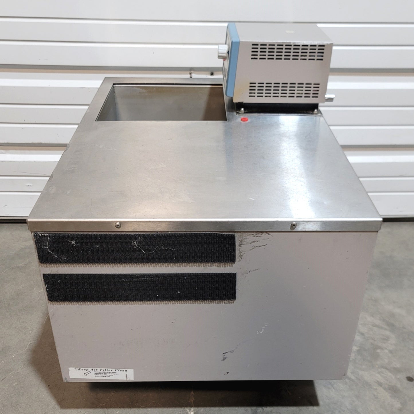 Used VWR 13271-130 Signature Refrigerated Heating Circulating Bath 28 Liters, 120VAC