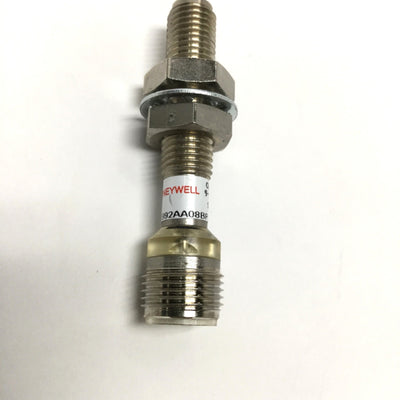Used Honeywell 992AA08BP-HD Microswitch Proximity Sensor 1.4mm, PNP-NC, M8, 9-30VDC