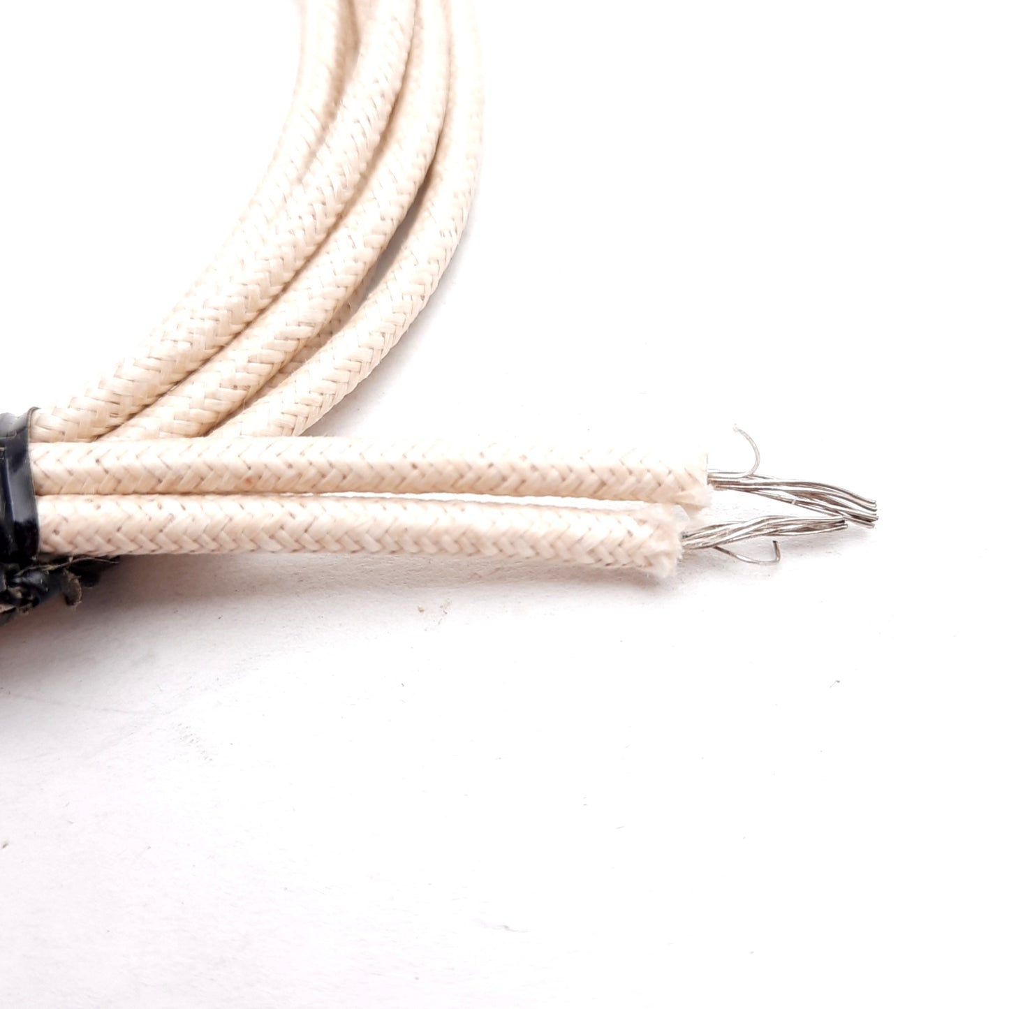 New Minco HM6804R31.0L36T2 Flexible Heater 31Ω, 3in x 3in, 6.5in² Heating Area 9.0A