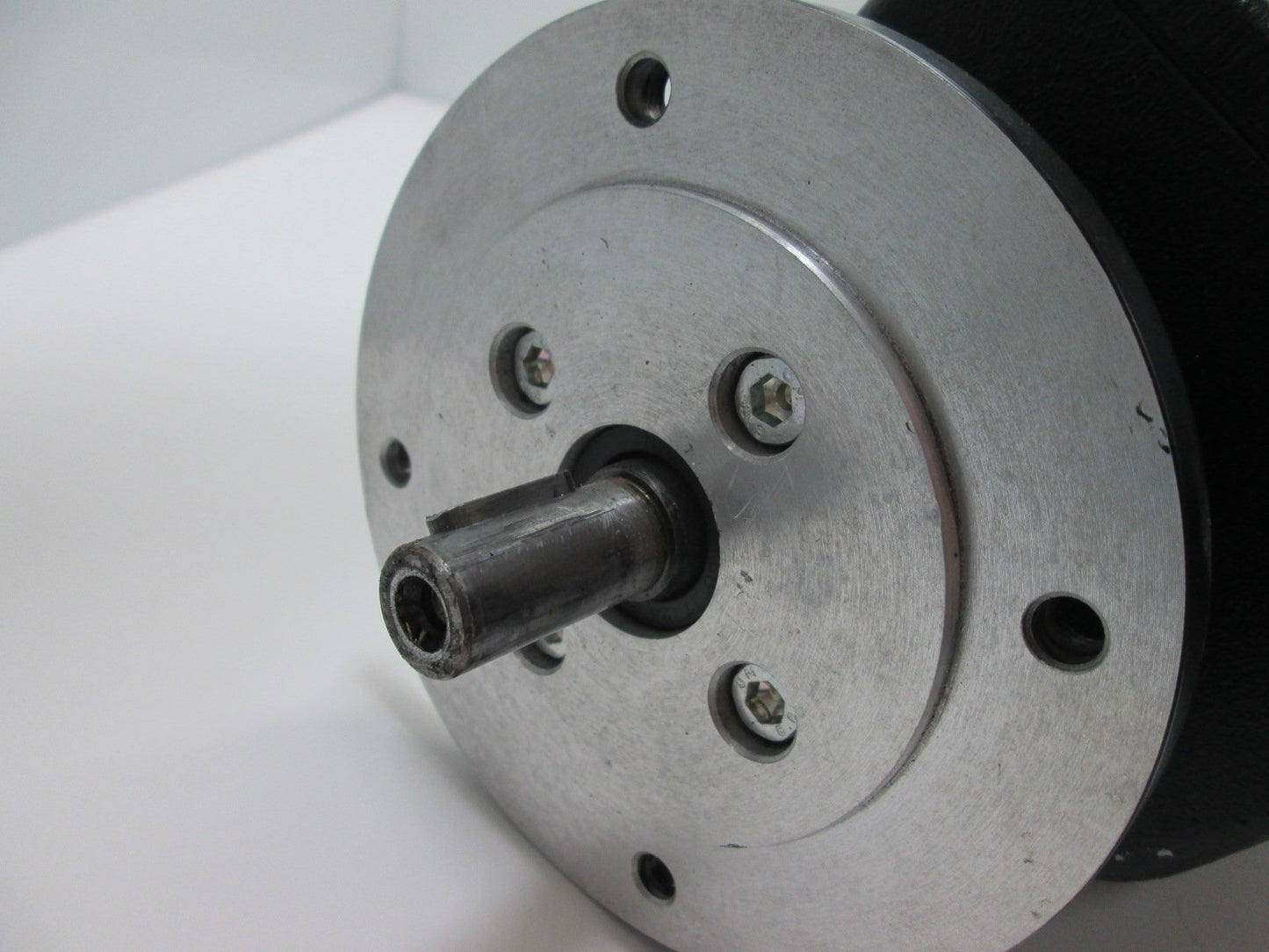 Used WEG EPG 023L1 G24 Gearmotor 240:1 12.5RPM Output 24VDC 3.5A 14mm Shaft