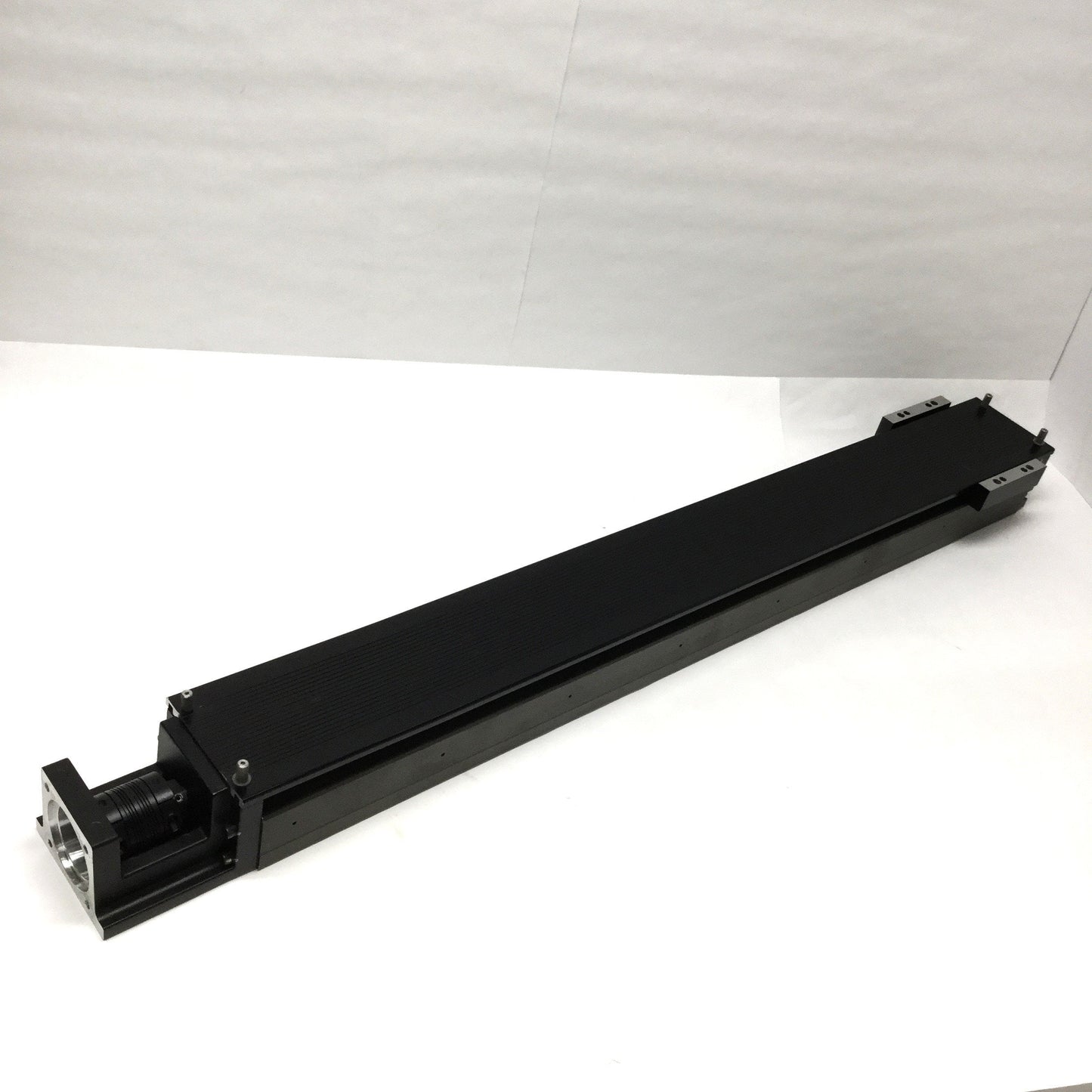 Used THK KR4610A-0590 LM Guide Linear Actuator, 590mm Stroke, 10mm Ball Screw Lead