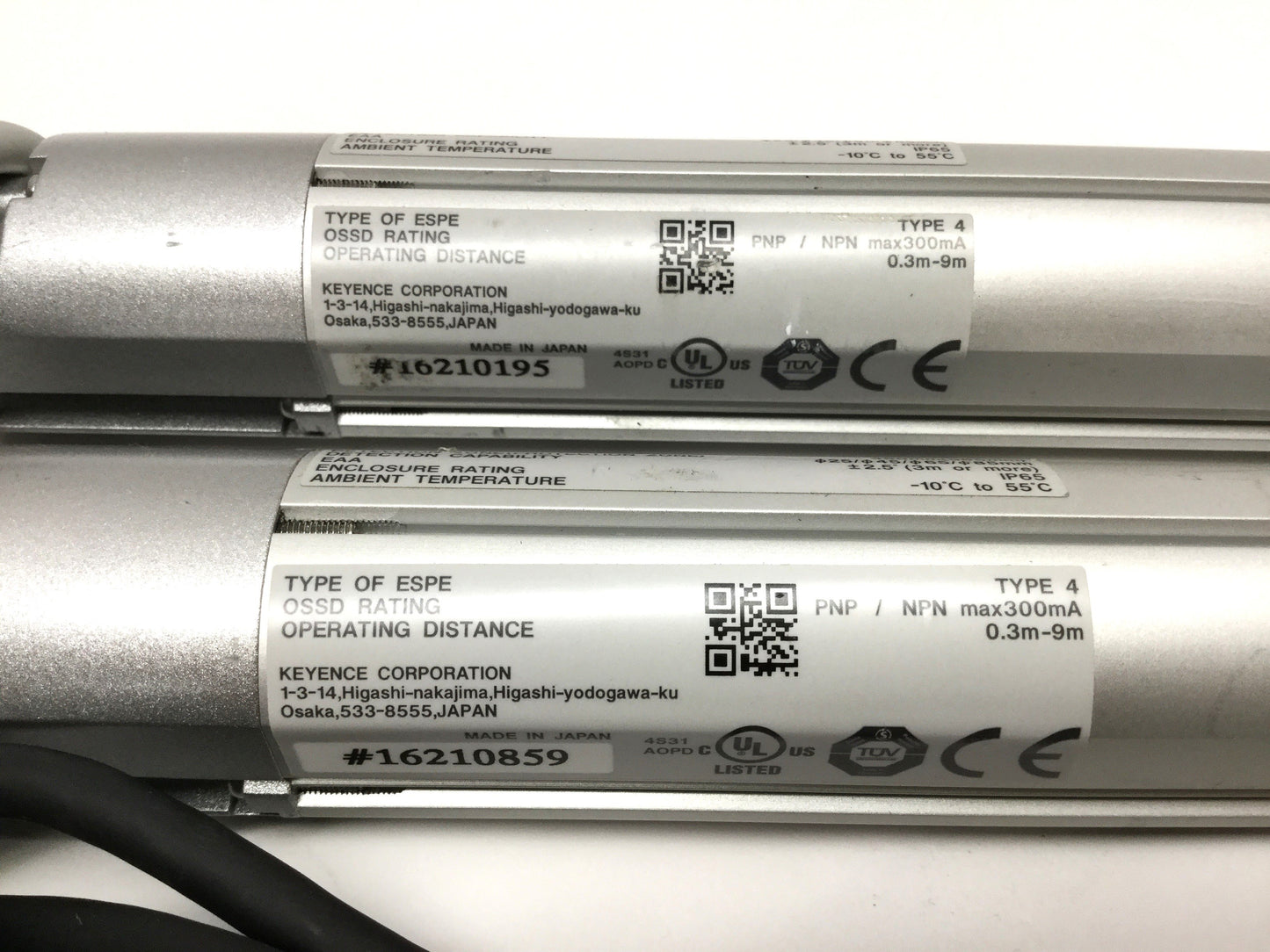 Used Keyence SL-C24H Safety Light Curtain Transmitter & Receiver Pair Set 460mm 24VDC