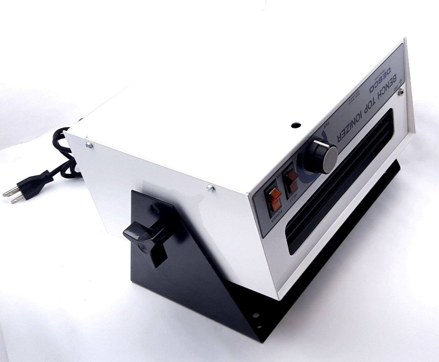 Used Desco 19500 Anti Static, Bench Top Ionizer 120VAC, 5A, 117CFM