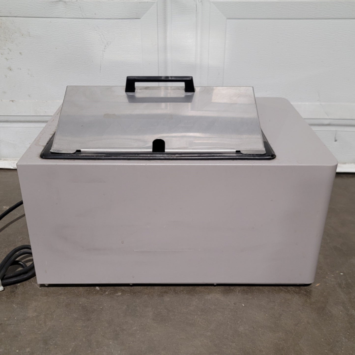Used VWR Shel Lab 9020920 1235 Digital Heated Water Bath 5°C To 100°C 14L 120VAC 6A
