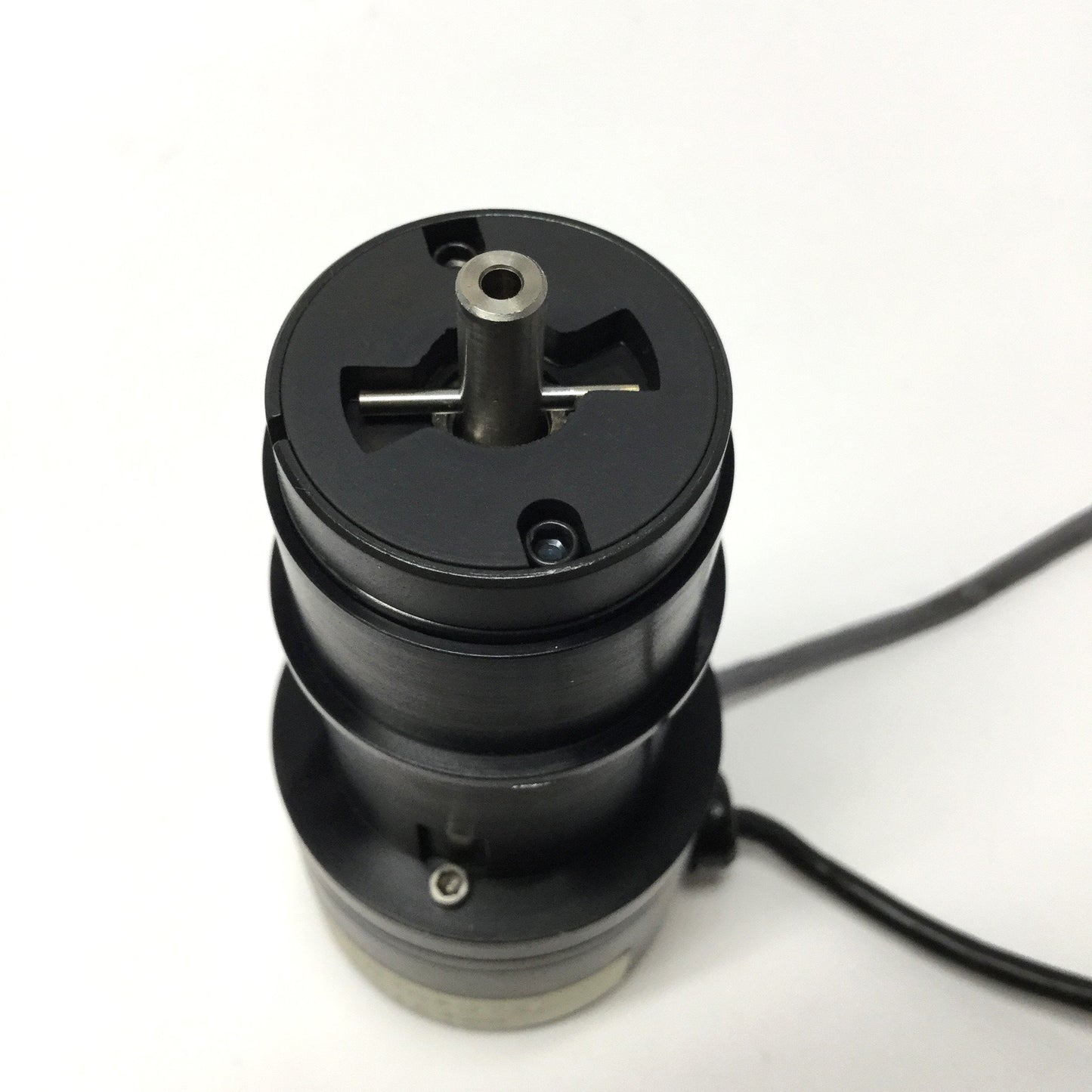Used Cambridge Technology 6230 Single-Axis Galvanometer, X-Axis, 1030-1080nm, DB9