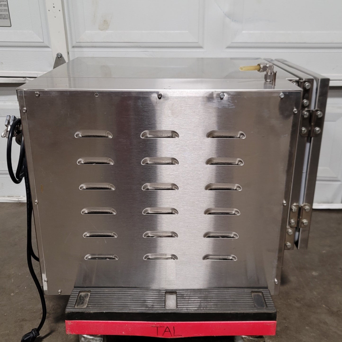 Used VWR Shel Lab 1430M Signature Vacuum Oven 1.7cu.ft, 40°C To 260°C, 120VAC, 8.3A