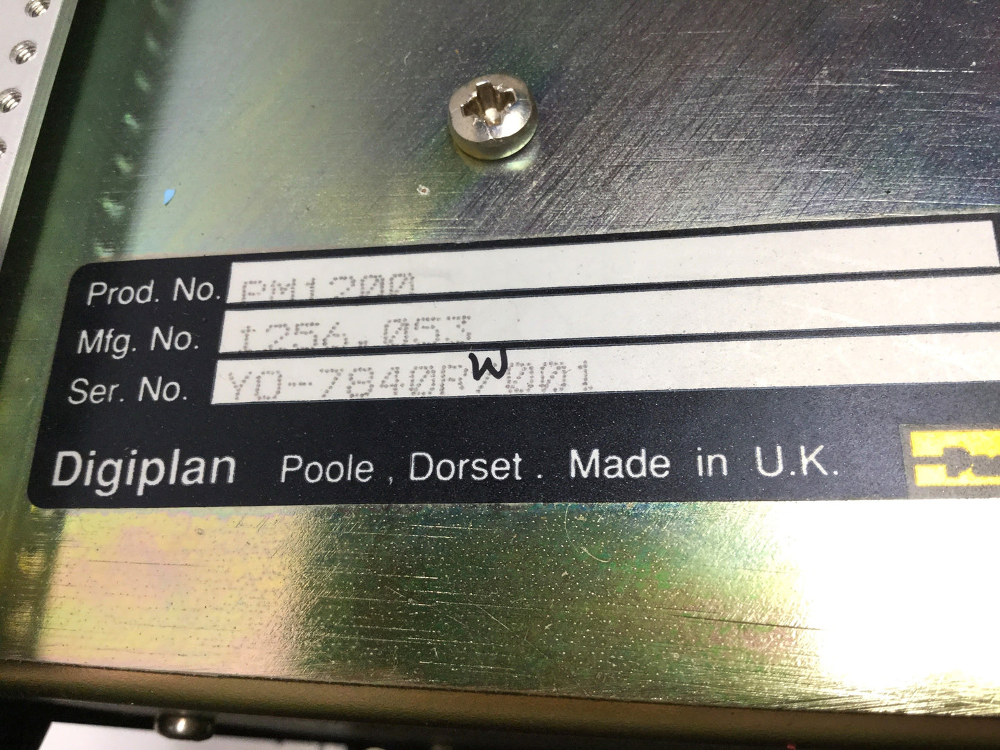 Used Parker RA20 Compumotor Digiplan Motor Control Rack Chassis 4-Slot w/Power Supply