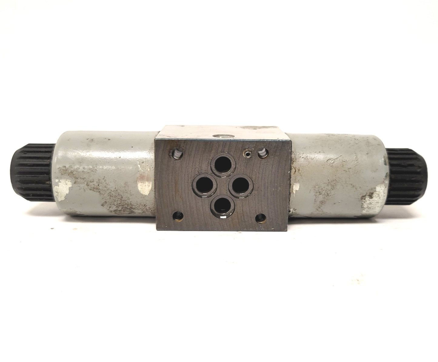Used Bosch 9810231431 Hydraulic Direction Control Valve 4600psi 24VDC Coil 3POS 4Way