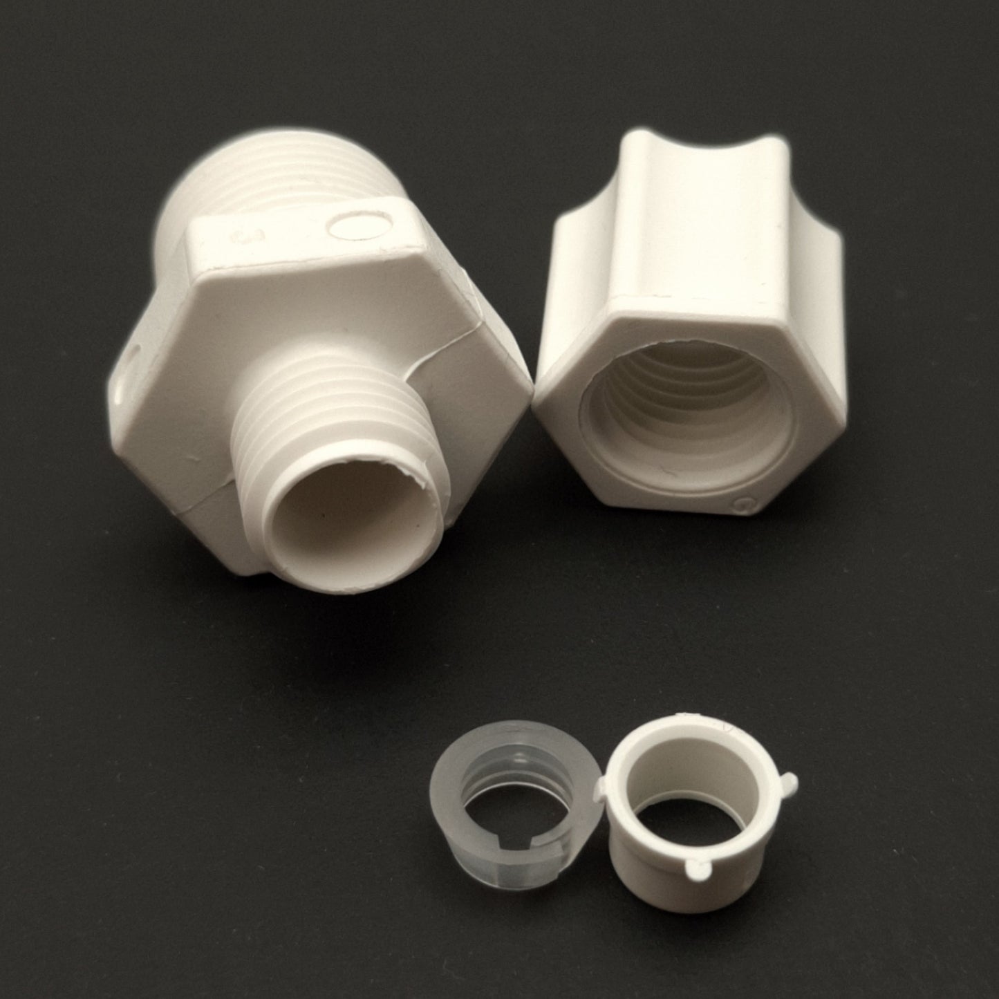 New – Open box Lot of 50 Jaco 10-4-6-P-PG Male Connector Fittings, 1/4in Tube to 3/8in NPT