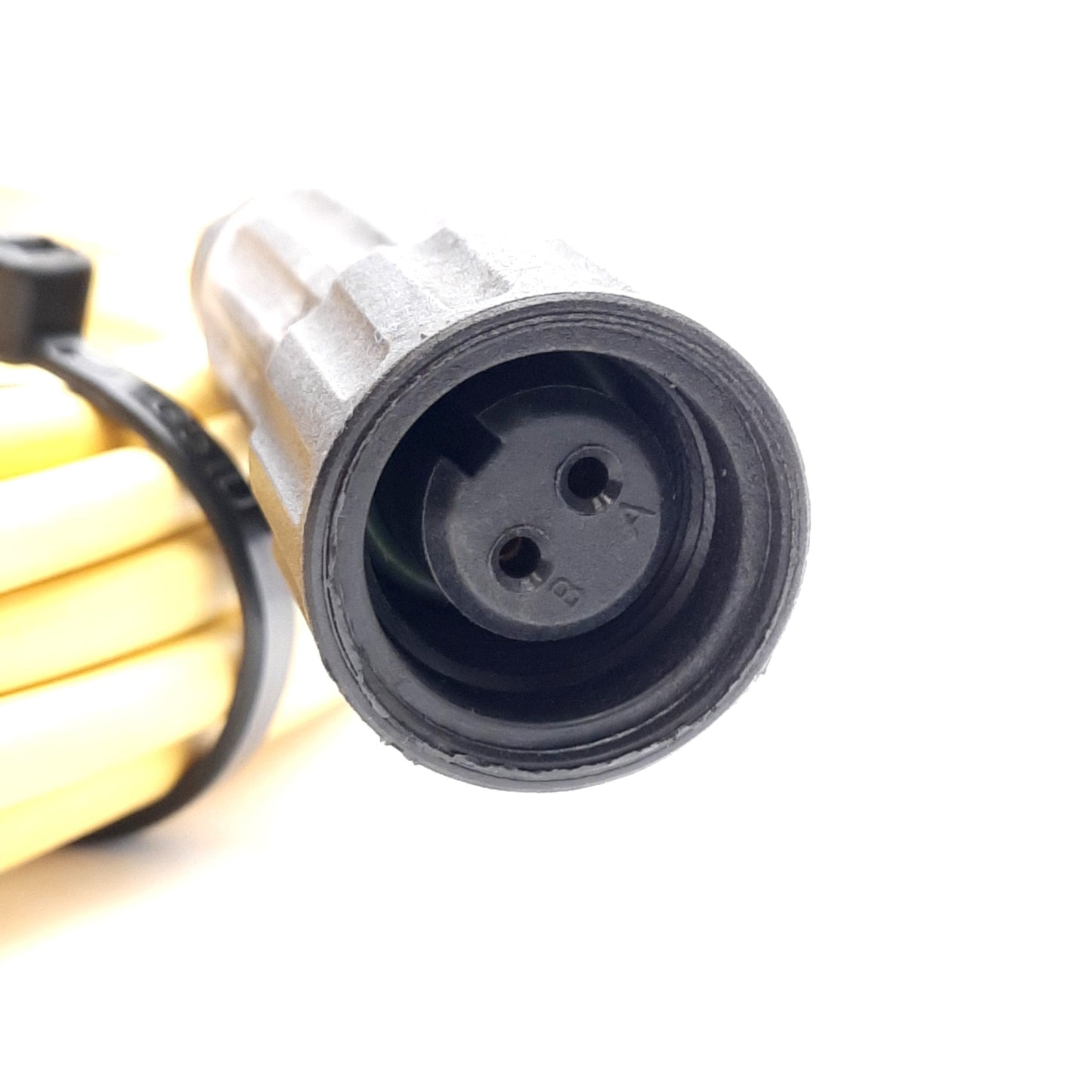 New SPM 46099-L-15 Low Temperature Twisted Pair Cable, M12 2-Pin, -40 to +90°C, 15m