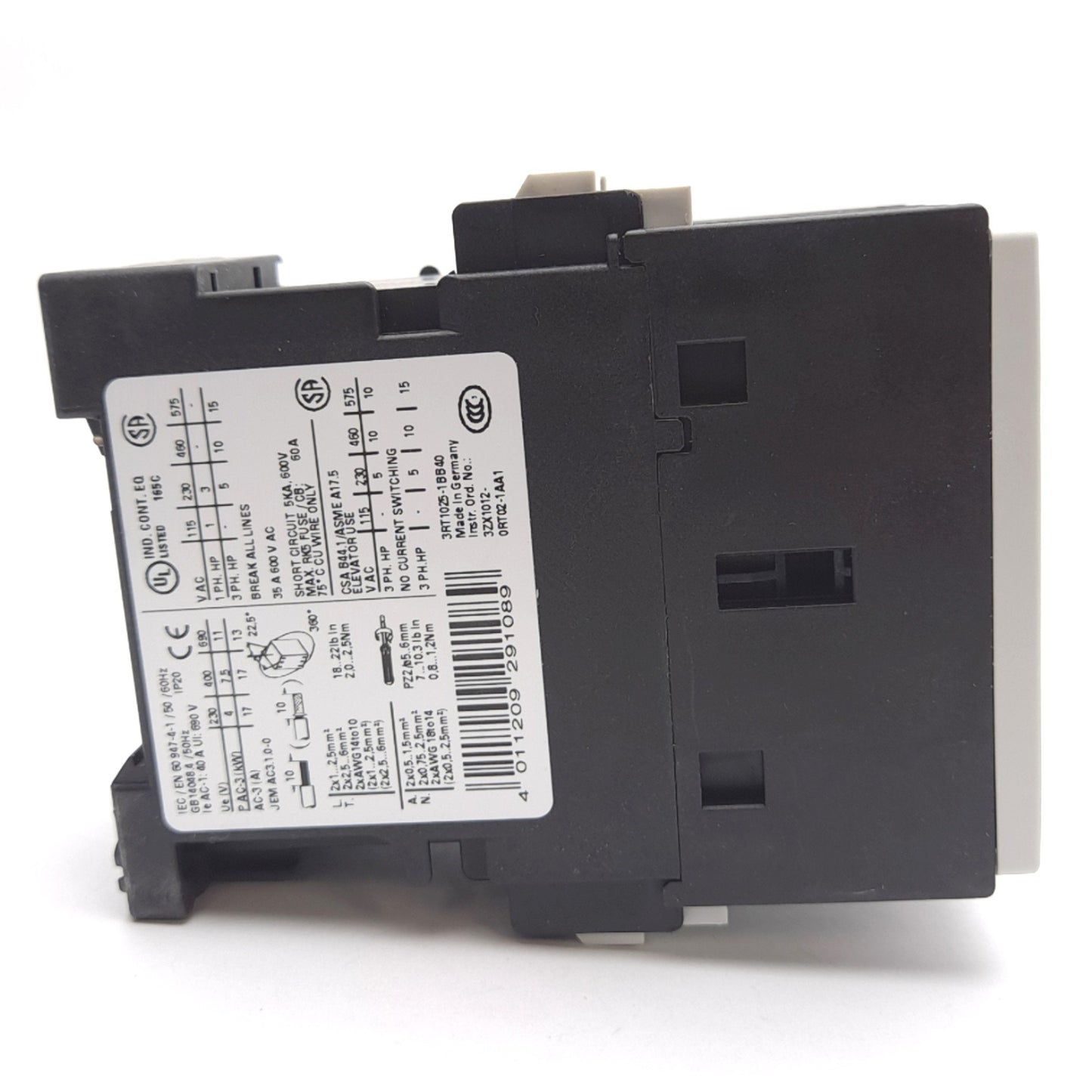 New – Open box Siemens 3RT1025-1BB40 Power Contactor, 3-Pole, 24VDC Coil, 35A 600VAC Contact