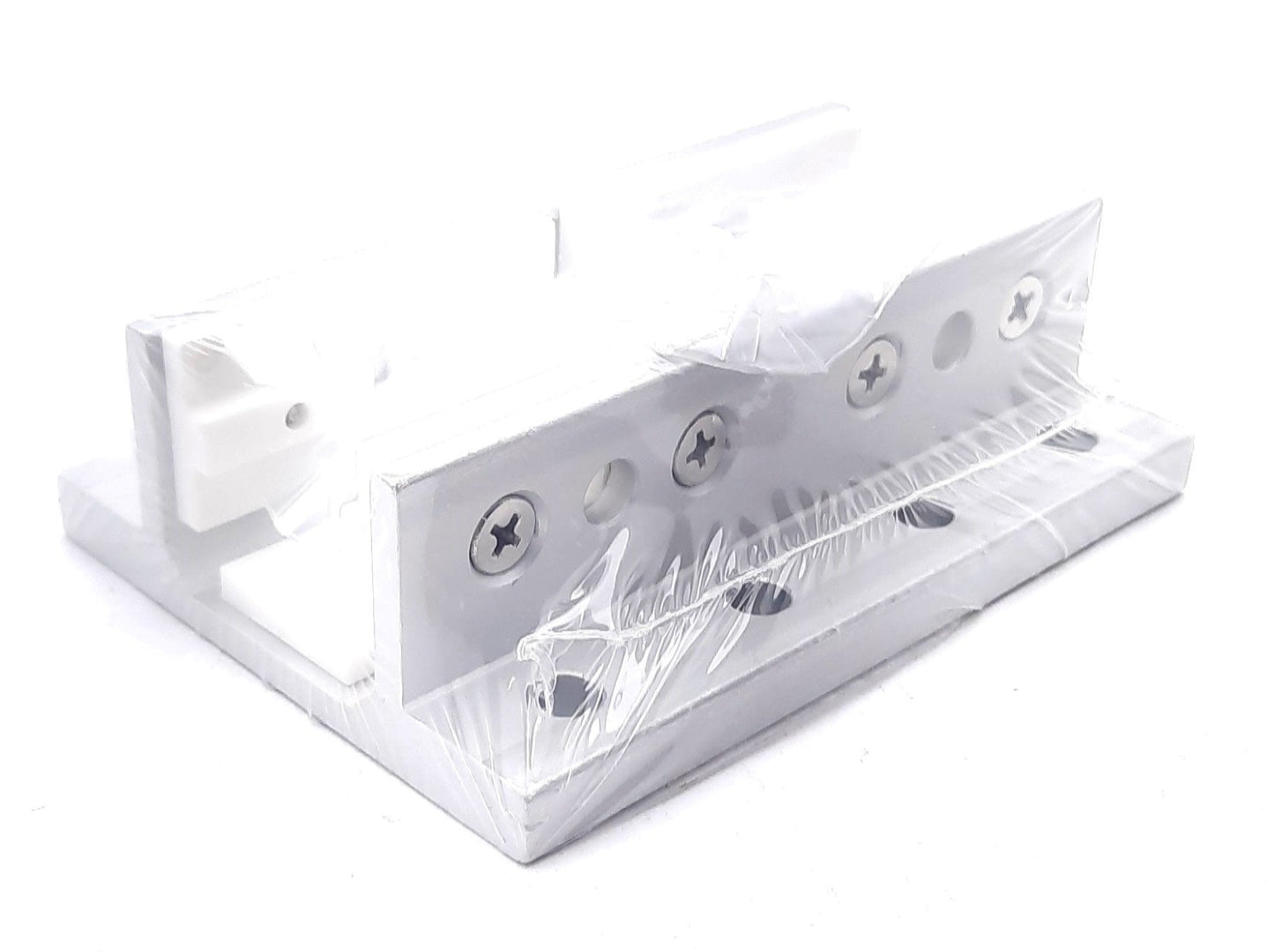 New – Open box 80/20 6426 Linear Bearing W/ Brake Holes 10 Series, 3 Slot, 4" x 2.936"