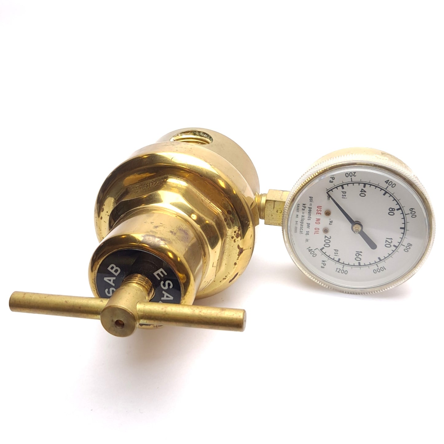 Used ESAB R-6703 22236 Pressure Regulator, 400psig In, 150psig Out, 1/2in NPT