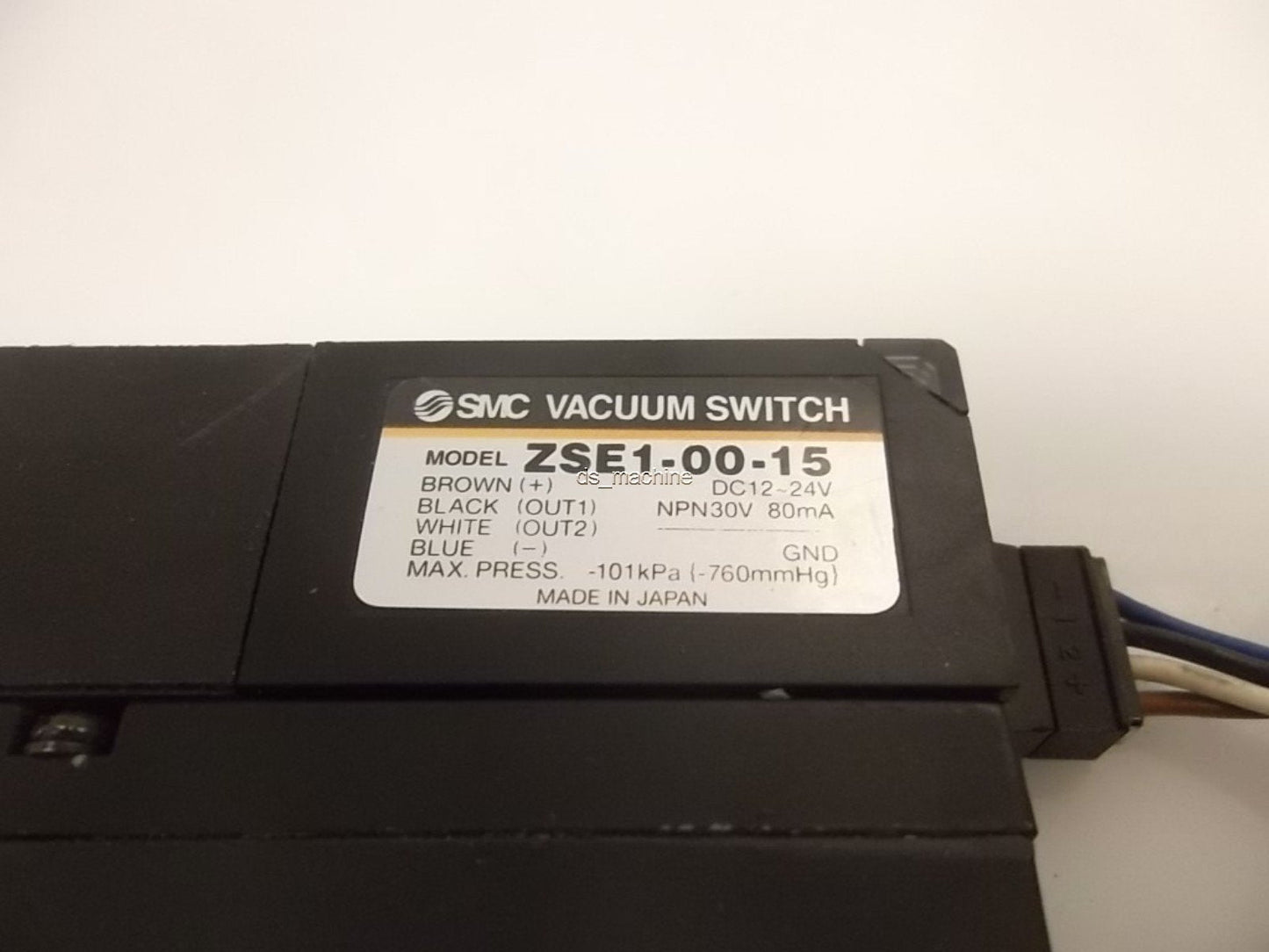 Used SMC NZM071HT Vacuum Ejector w/Vacuum Switch ZSE1-00-15