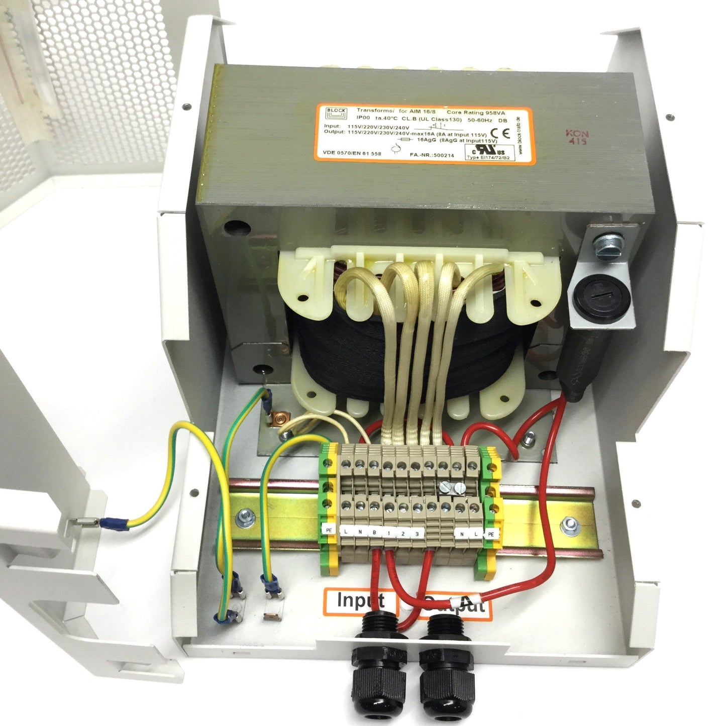 Used Block AIM 16/8 Autotransformer, 1-PH, 115/220/230/240VAC Pri/Sec, 8-16A, 3840VA