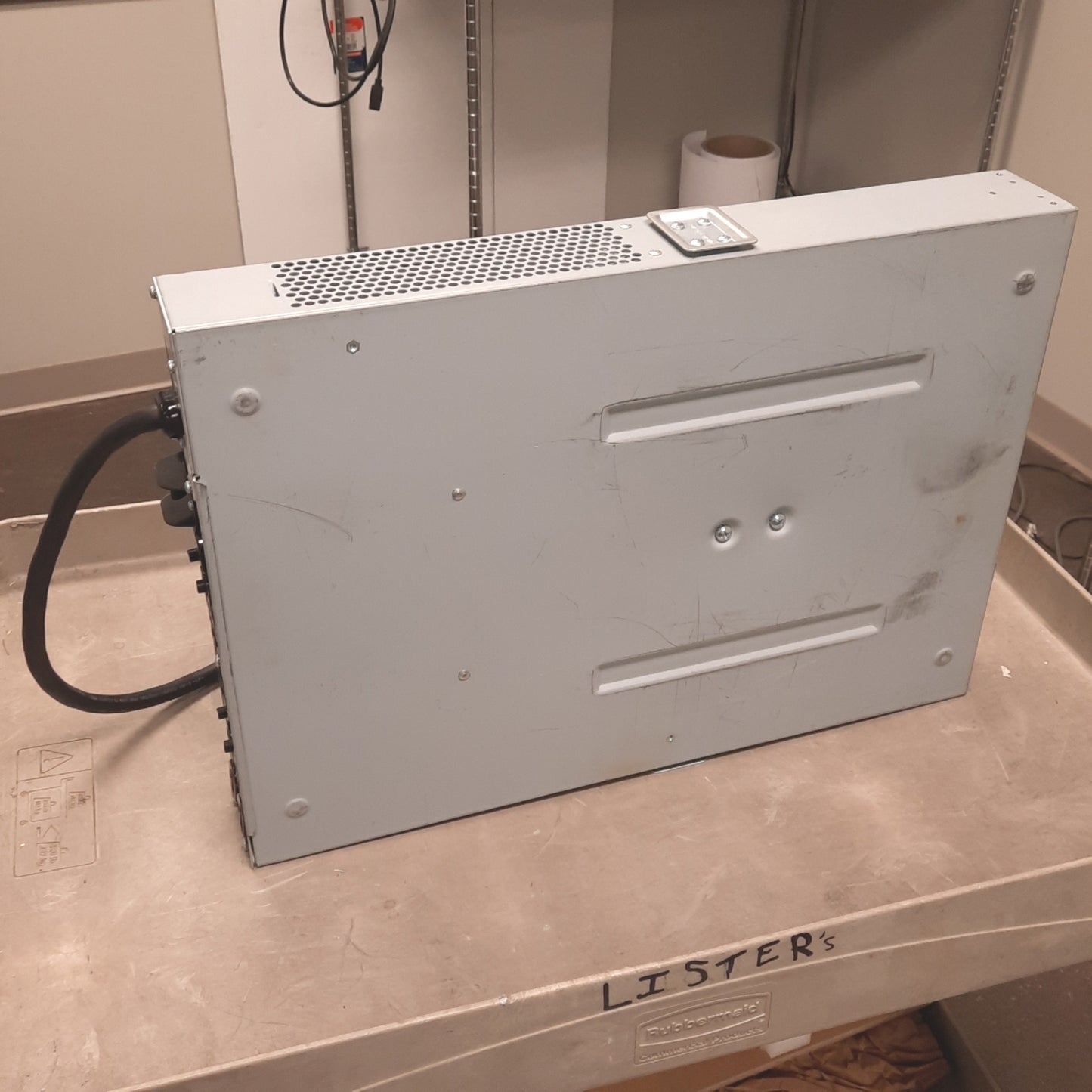 Used APC AP9626 Step-Down Transformer, 208VAC Input, 120VAC Output, 5-20 Receptacles