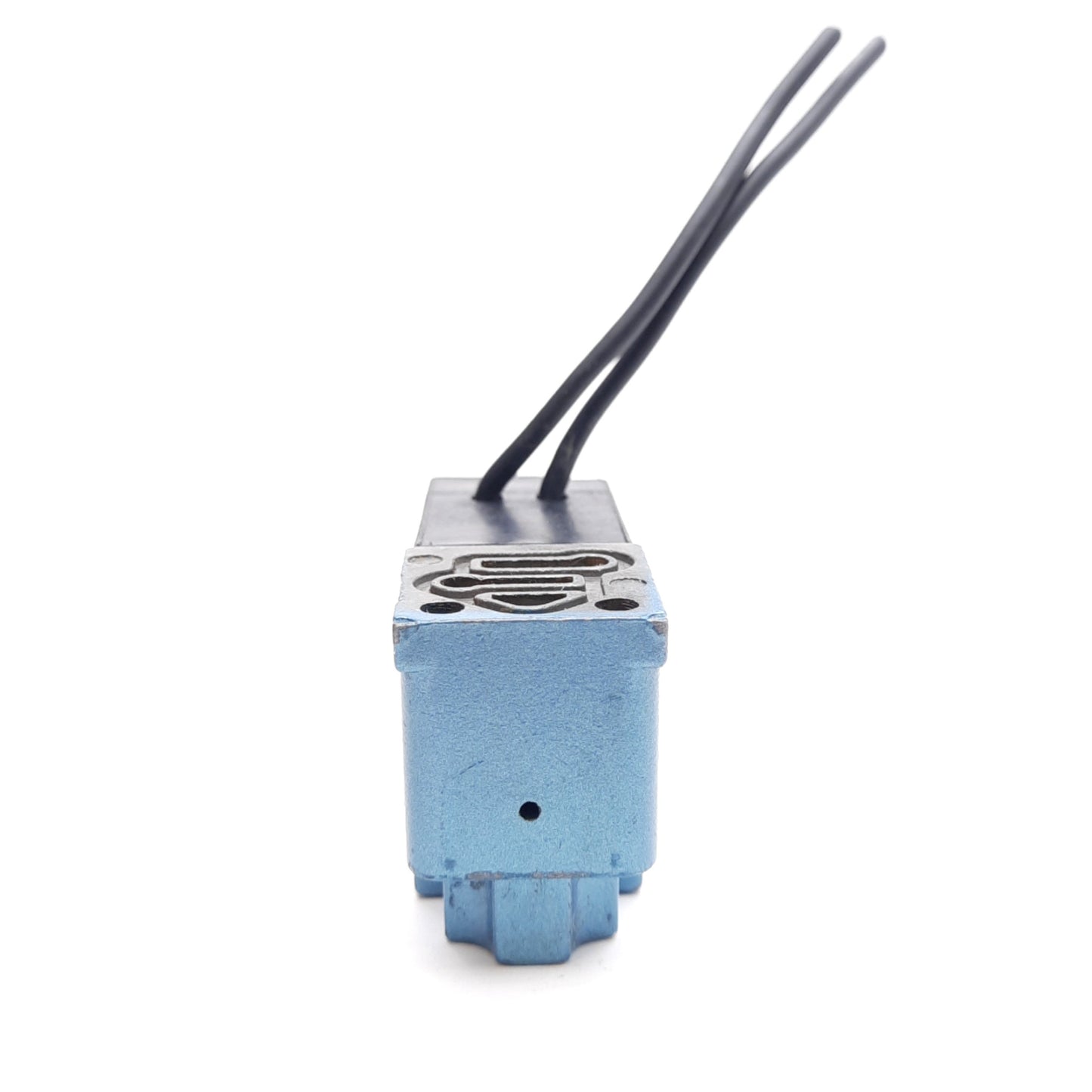 Used Mac TM-DDAJ-1DA Solenoid Valve, 25-150PSI, 5.4W, 24VDC Coil, 2-Wire Lead