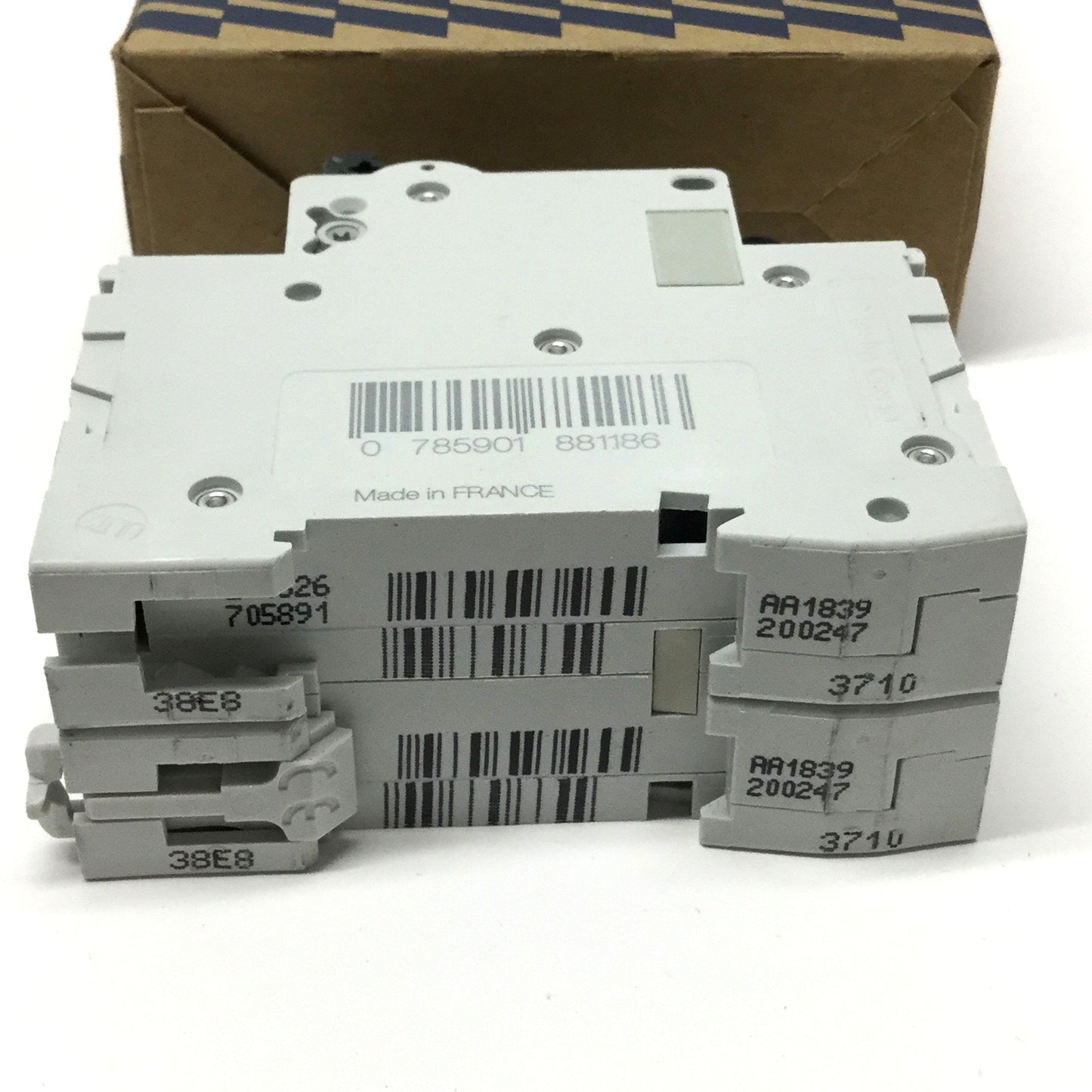 New – Open box Schneider 24520 MULTI 9 C60 Circuit Breaker, 2-Pole, 6A D-Curve, 440VAC