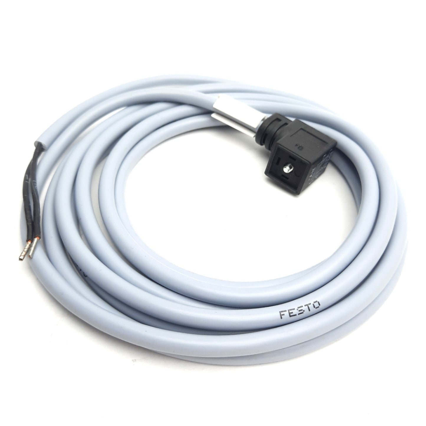 New Festo 30943 KME1-24-2.5-LED Solenoid Plug Socket & Cable, Type C, 24VDC 4A, 2.5m
