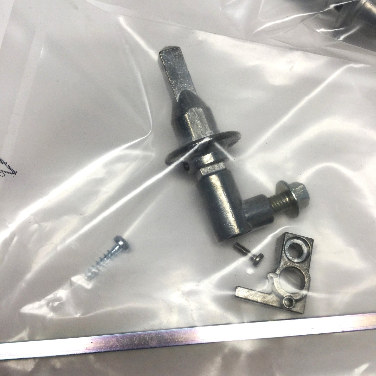 Used Lot of 2 Telemecanique GS1AE7 TeSys 30A Disconnect Switch Shafts 320mm Extension
