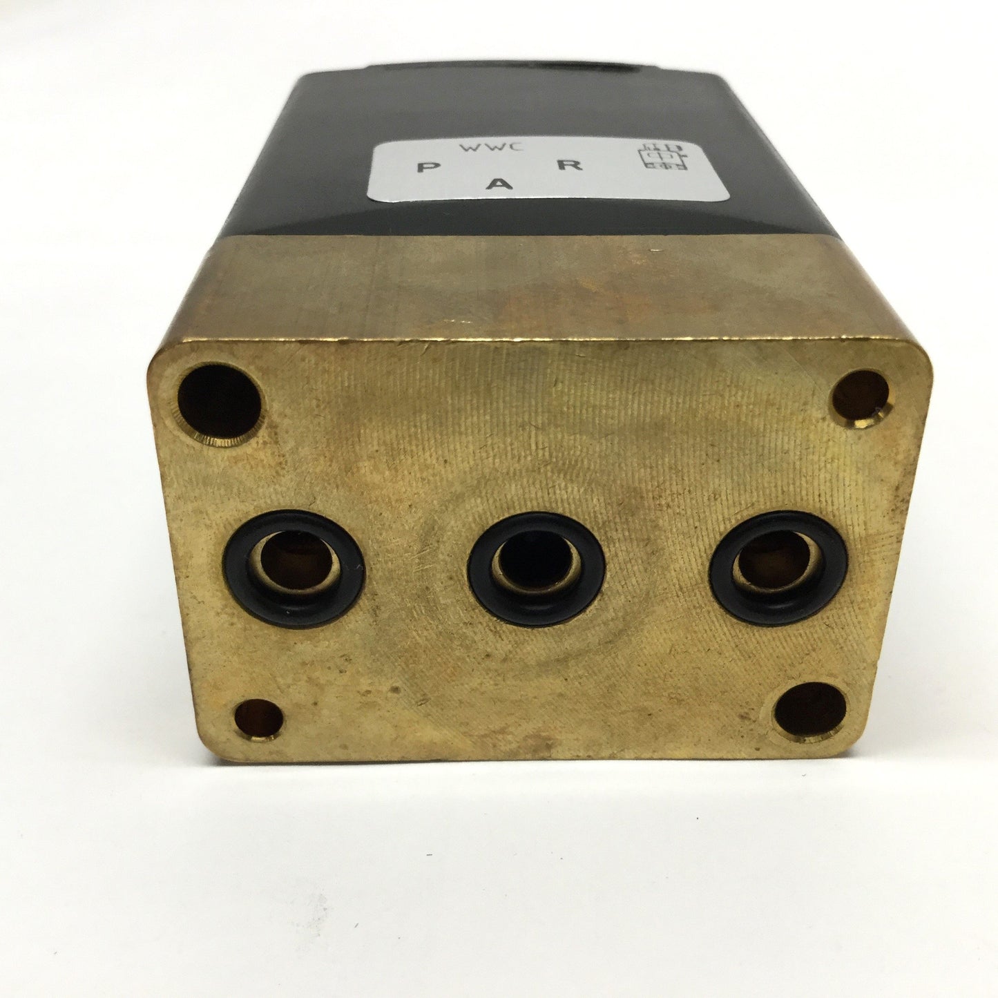 Used Burkert 0331 C 7/64 NBR BR MAN 3/2-Way Brass Solenoid Valve, 24VDC Coil, 0-87psi