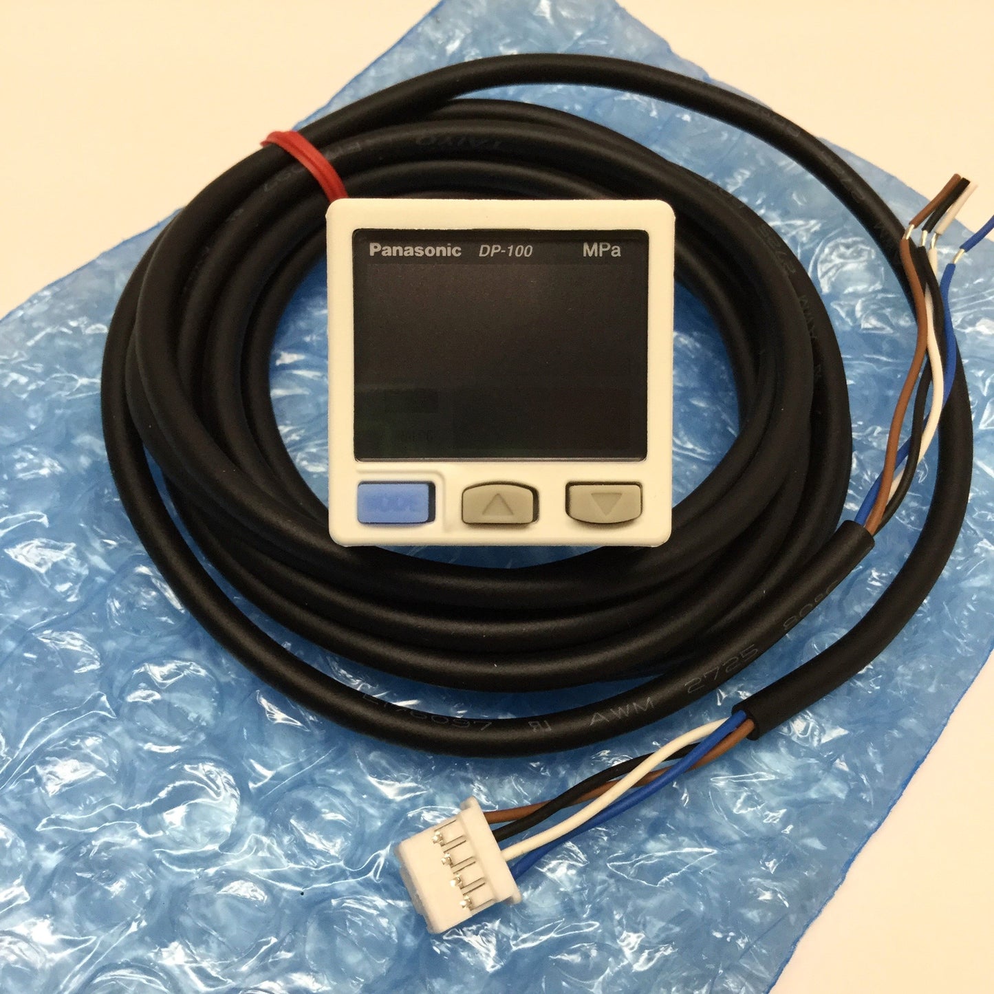 New – Open box Panasonic DP-102A-N-P Digital Pressure Sensor, -0.1 to 1.0MPa, 12-24VDC, PNP