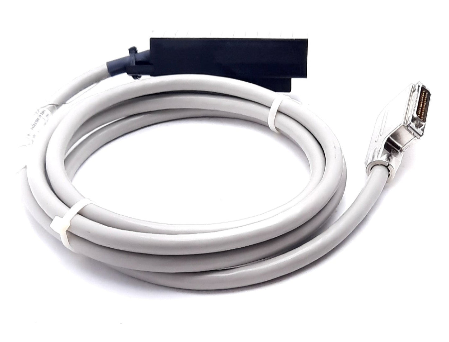 New Allen Bradley 1492-ACABLE025X Analog I/O Module Pre-Wired Cable 300V