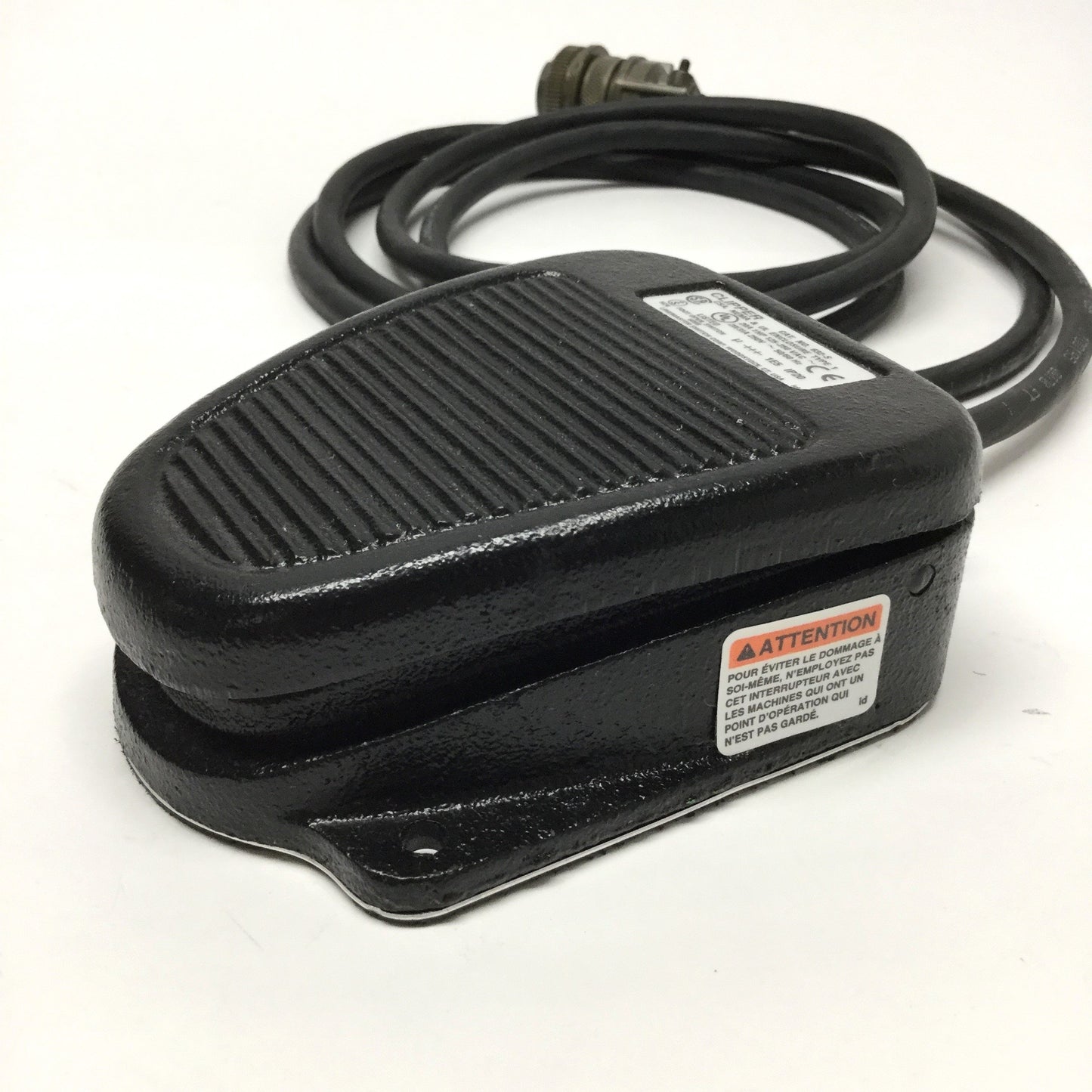 Used Linemaster 632-S Clipper Electric Momentary Foot Switch SPDT, 125-250VAC, 20A