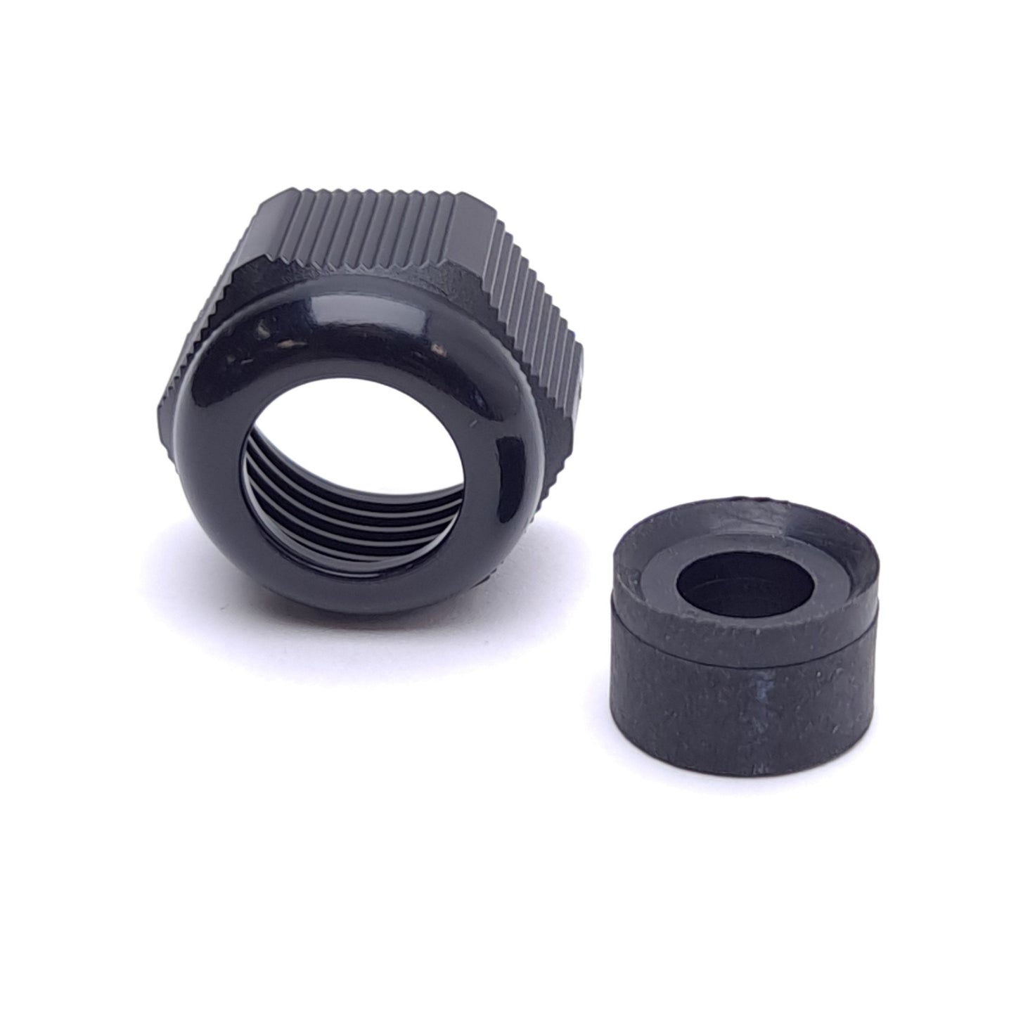 New Mencom MIN-5FP-FW-DN Field Wireable Connector, 7/8-16UN2 5-Pin Female, 600V 12A