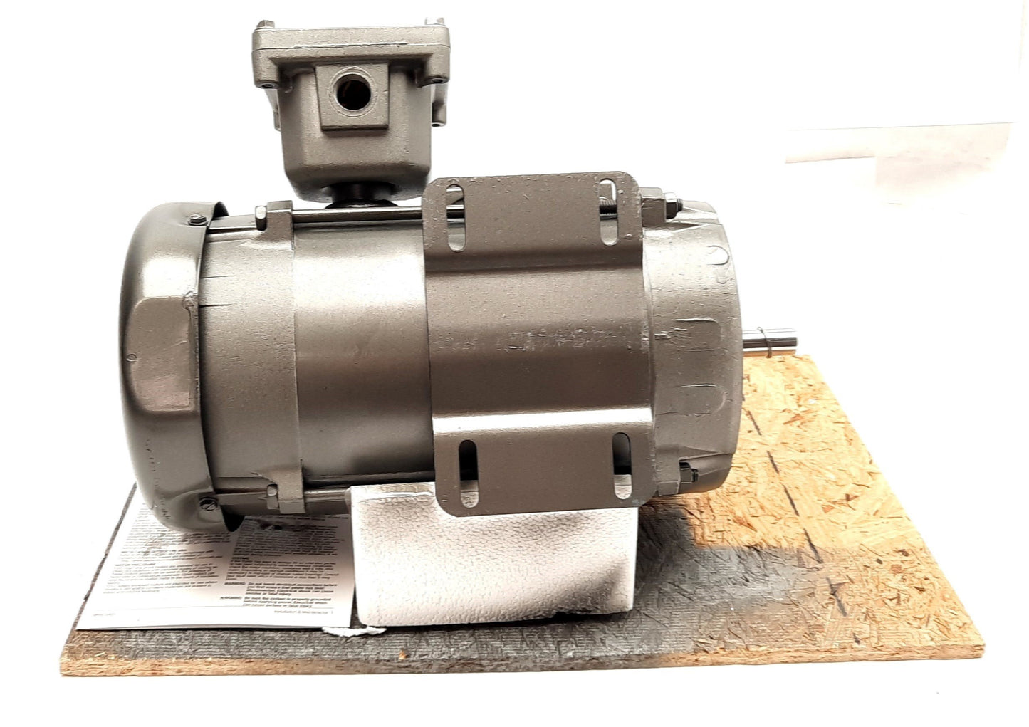 New Baldor IDXM7006 AC Motor, 1/2HP, 1750RPM, 56C Frame, 5/8" Shaft, 230/460AC