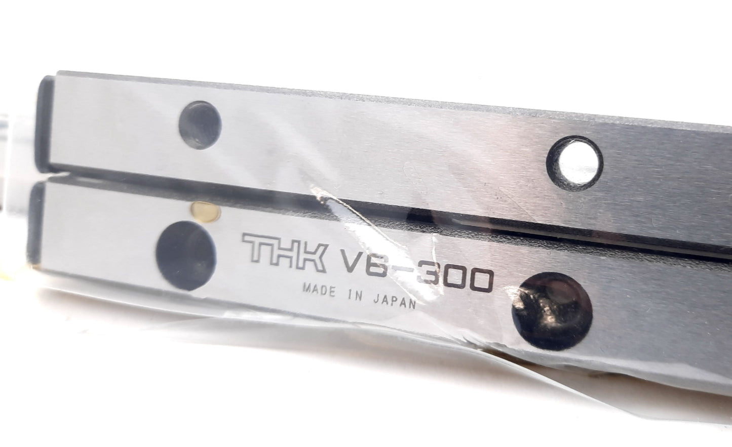 New THK V6-300 Linear Motion Cross Roller Guide 196mm Stroke, 350mm Length 20 Roller