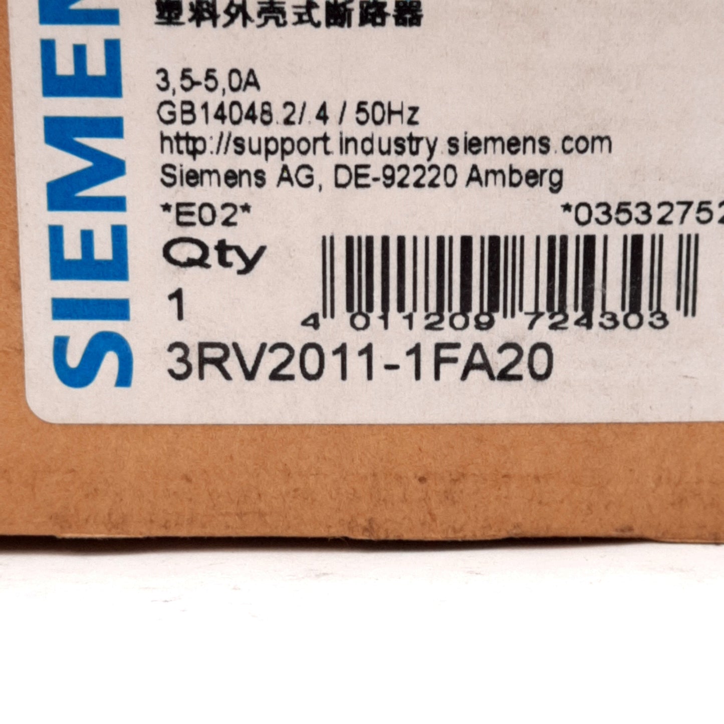 New Siemens 3RV2011-1FA20 Sirius Circuit Breaker 3-Pole, 3.5-5A, 20-690VAC, DIN Rail