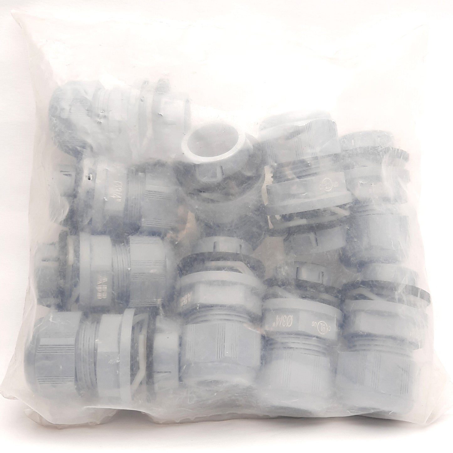 New Lot Of 10 ABB NPG-0751G Cable Glands, Cable Range 11-17mm, 3/4in NPT