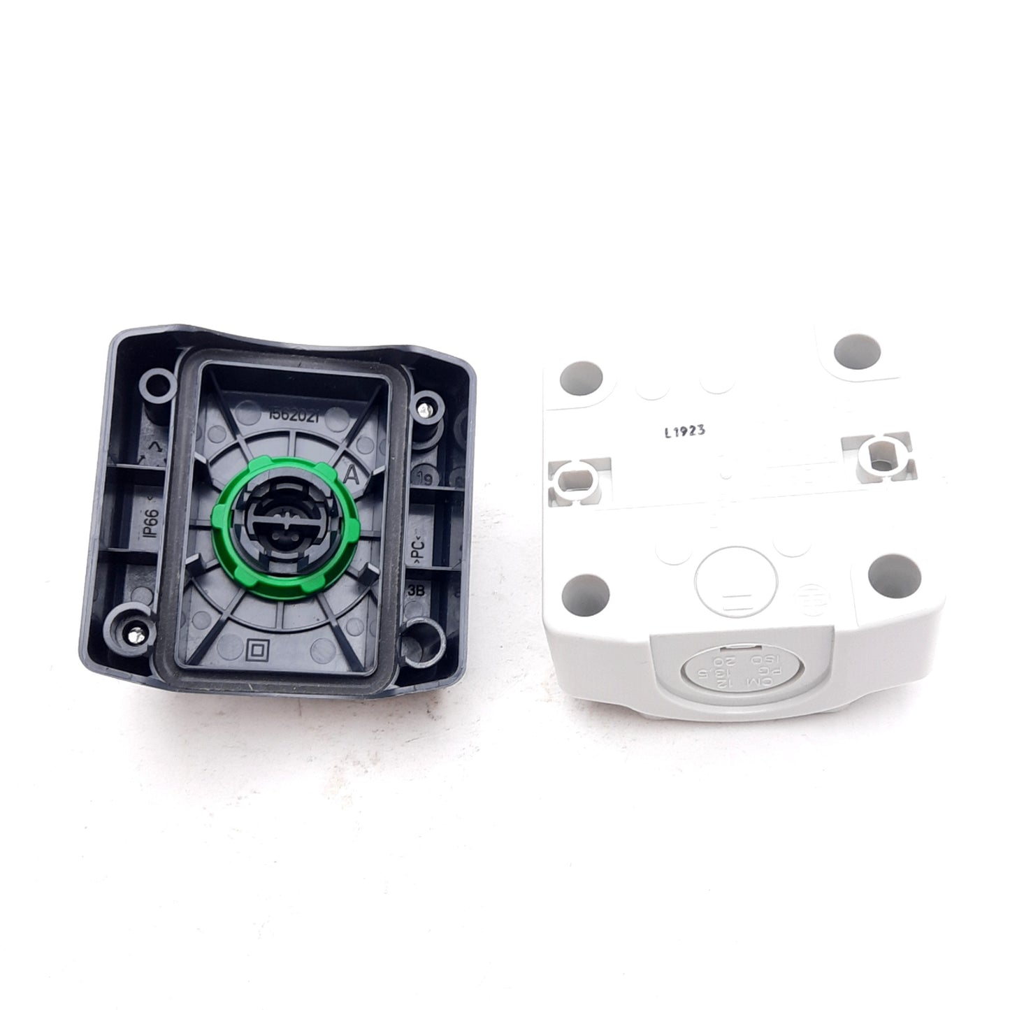 New Schneider Electric XALD101H29 Complete Control Station, Green START 1NO Button