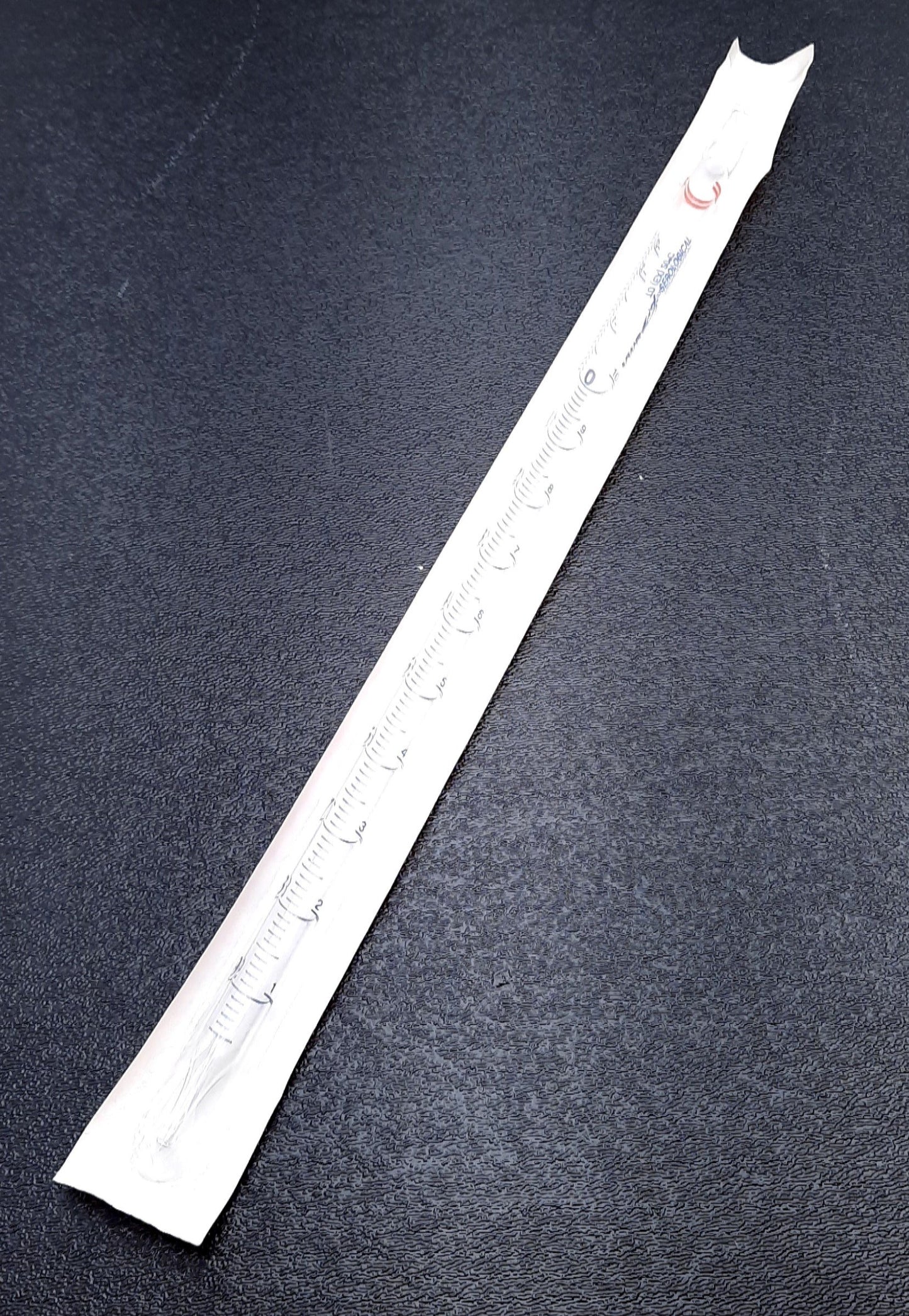 New Lot of 99 VWR 93000-698 Disposable Serological Pipettes, Glass 10mL in 1/10