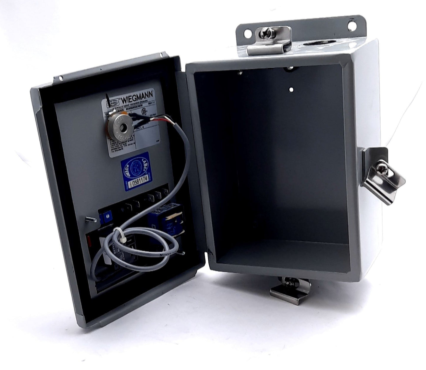 Used Tempco TKZ10001 Encapsulated Temperature Controller 120/240VAC 30A SPST