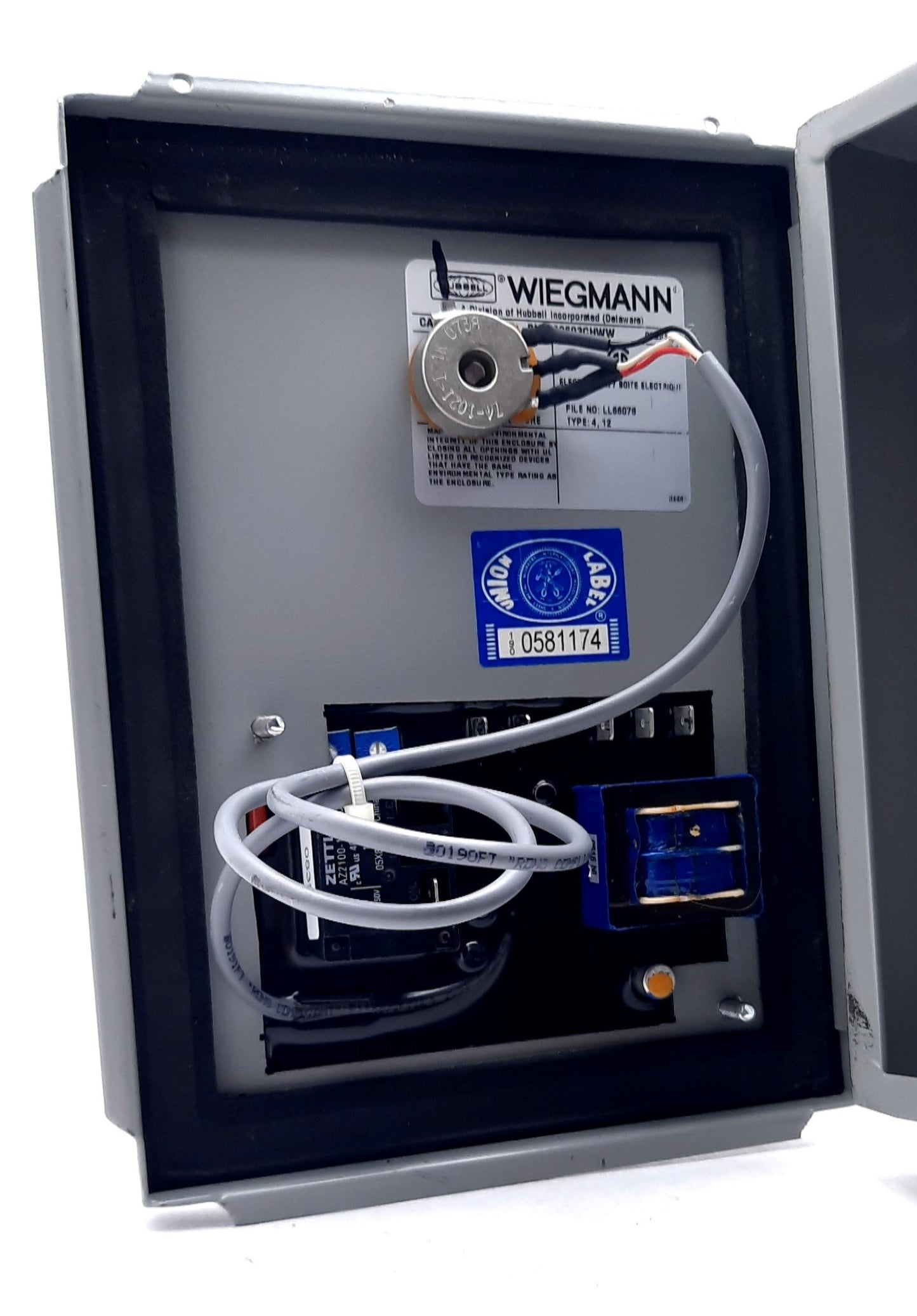 Used Tempco TKZ10001 Encapsulated Temperature Controller 120/240VAC 30A SPST