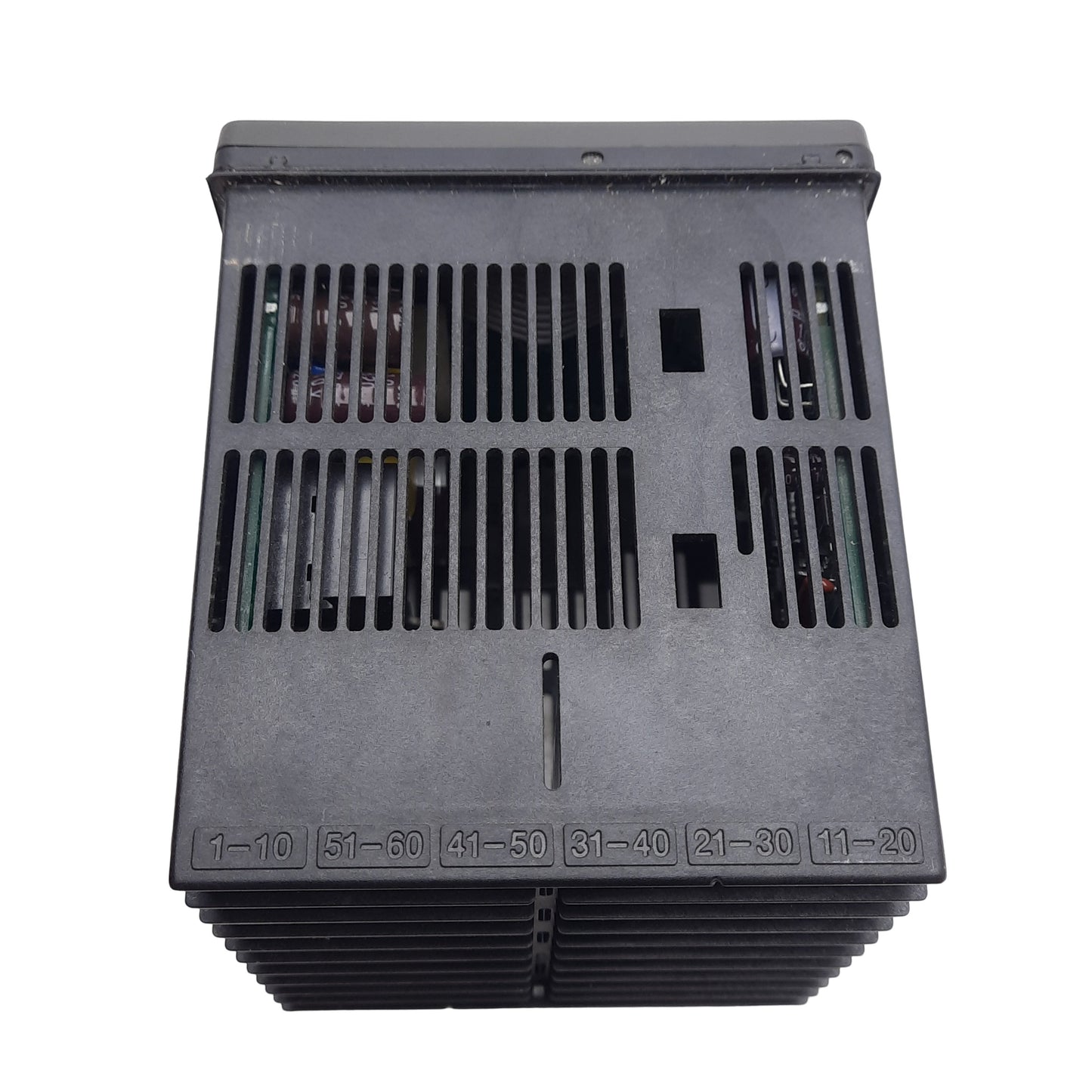 Used Yokogawa UT350-00 Digital Indicating Controller, 100-240VAC, 20VA, 4-20mA Output